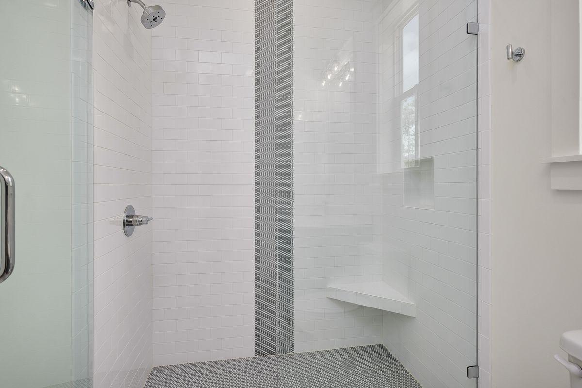 TREETOP VILLAGE - Residential