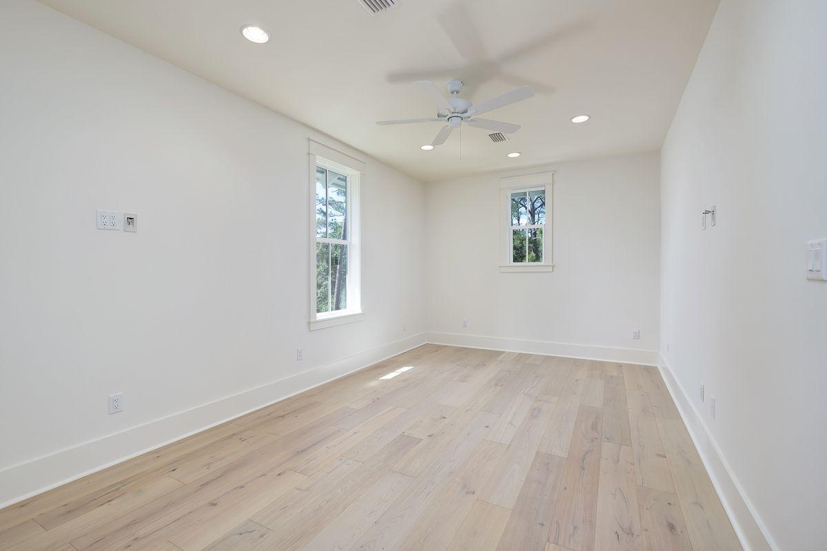 TREETOP VILLAGE - Residential