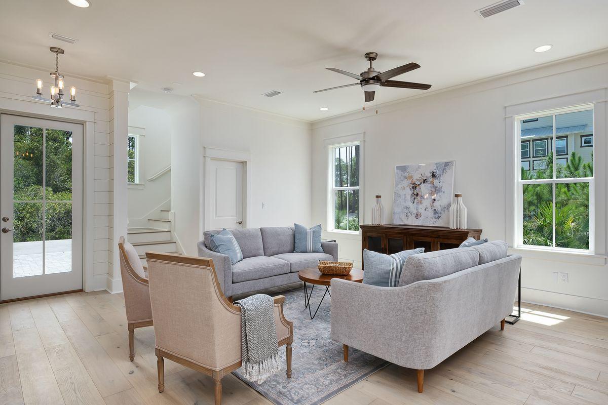 TREETOP VILLAGE - Residential