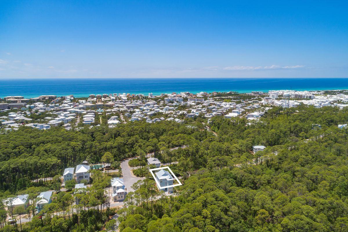 TREETOP VILLAGE - Residential