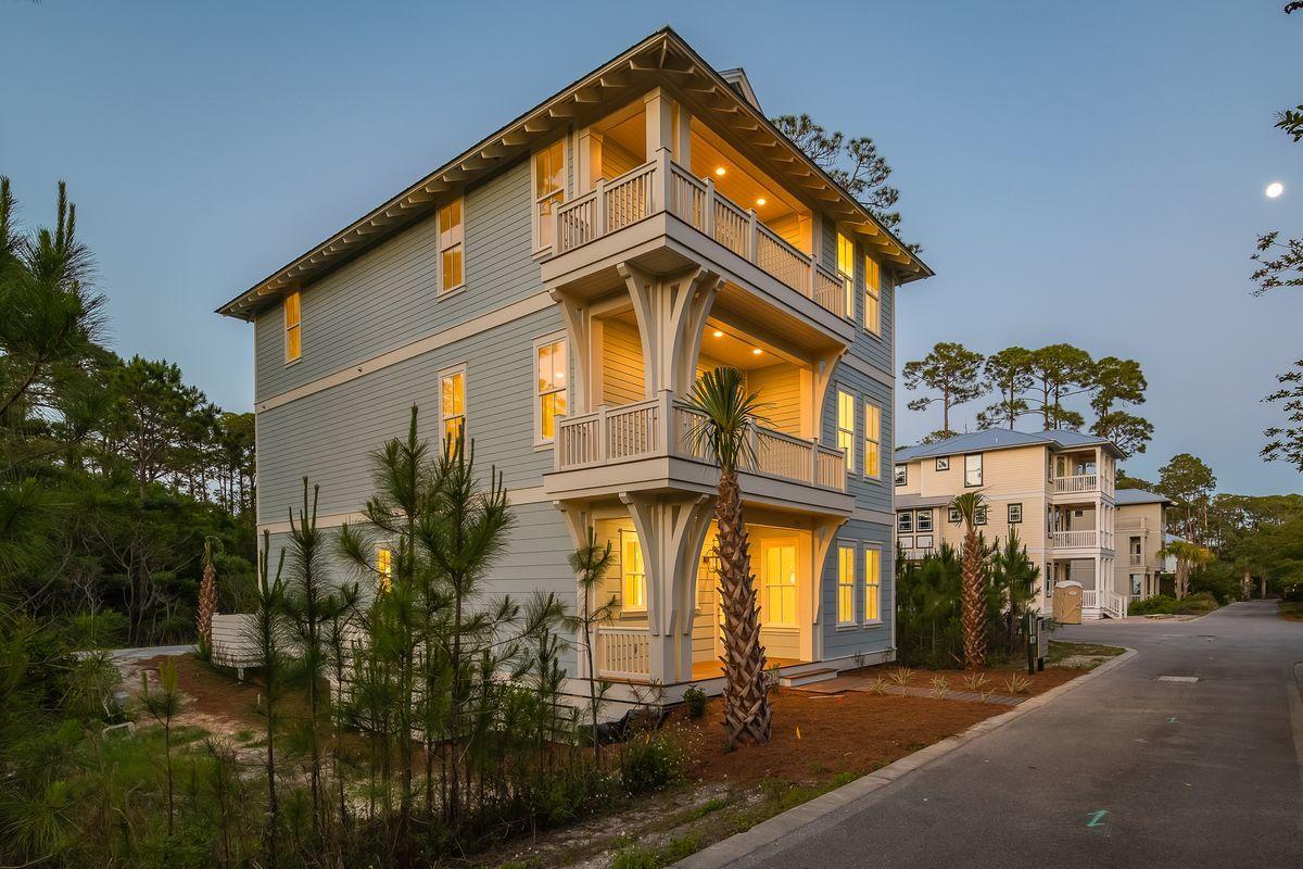 TREETOP VILLAGE - Residential