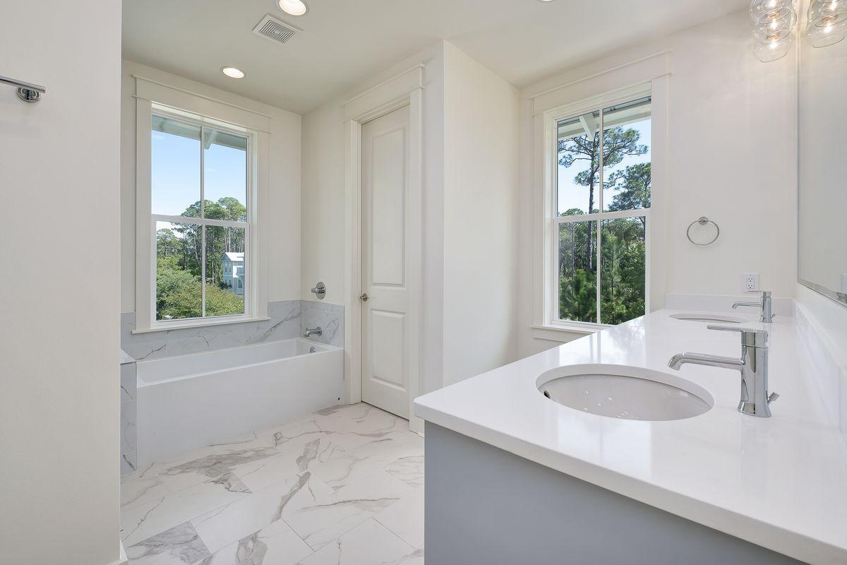 TREETOP VILLAGE - Residential