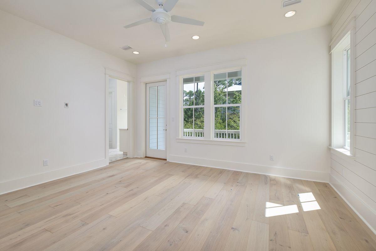 TREETOP VILLAGE - Residential