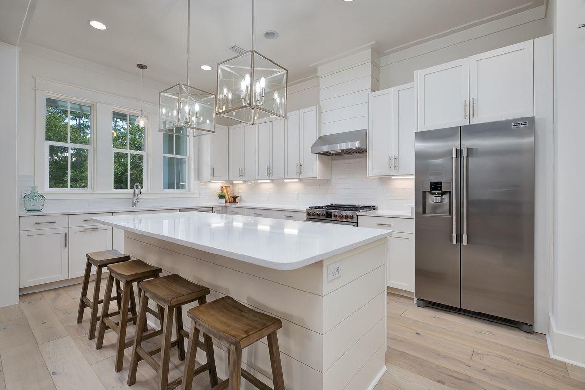 TREETOP VILLAGE - Residential