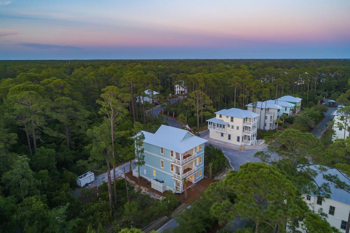 TREETOP VILLAGE - Residential