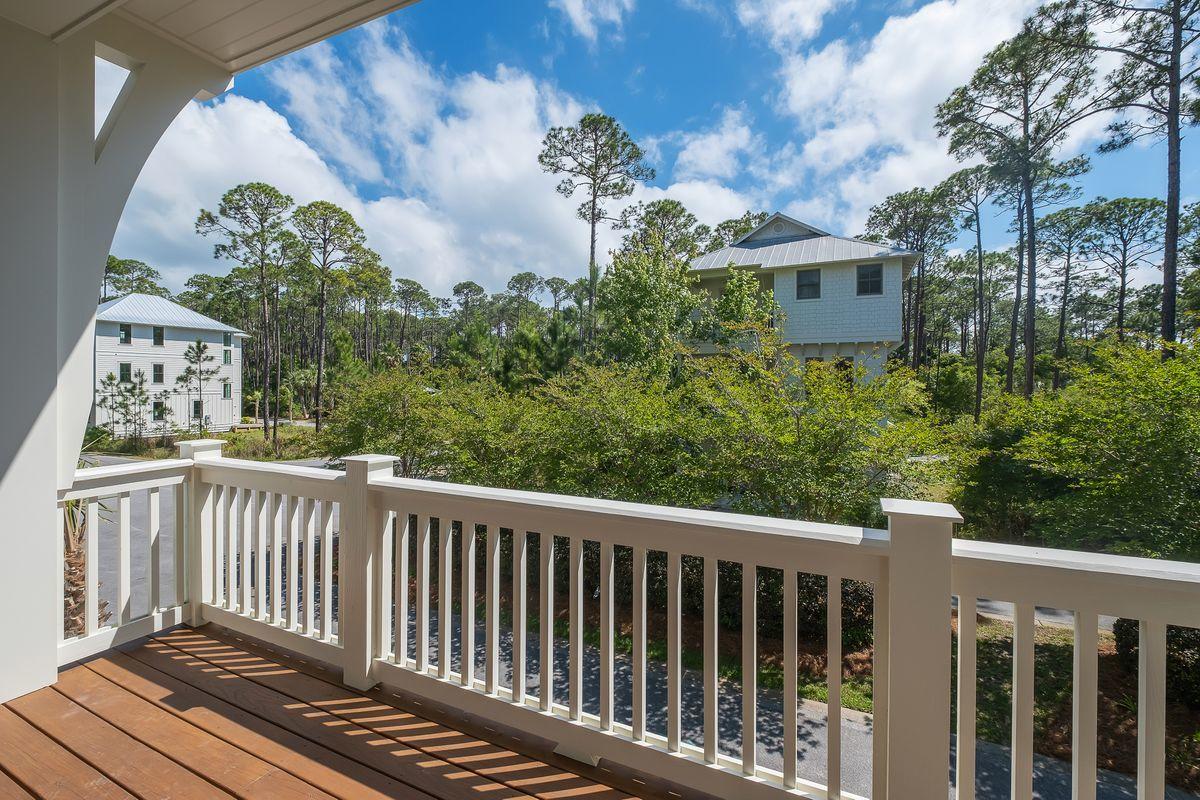 TREETOP VILLAGE - Residential