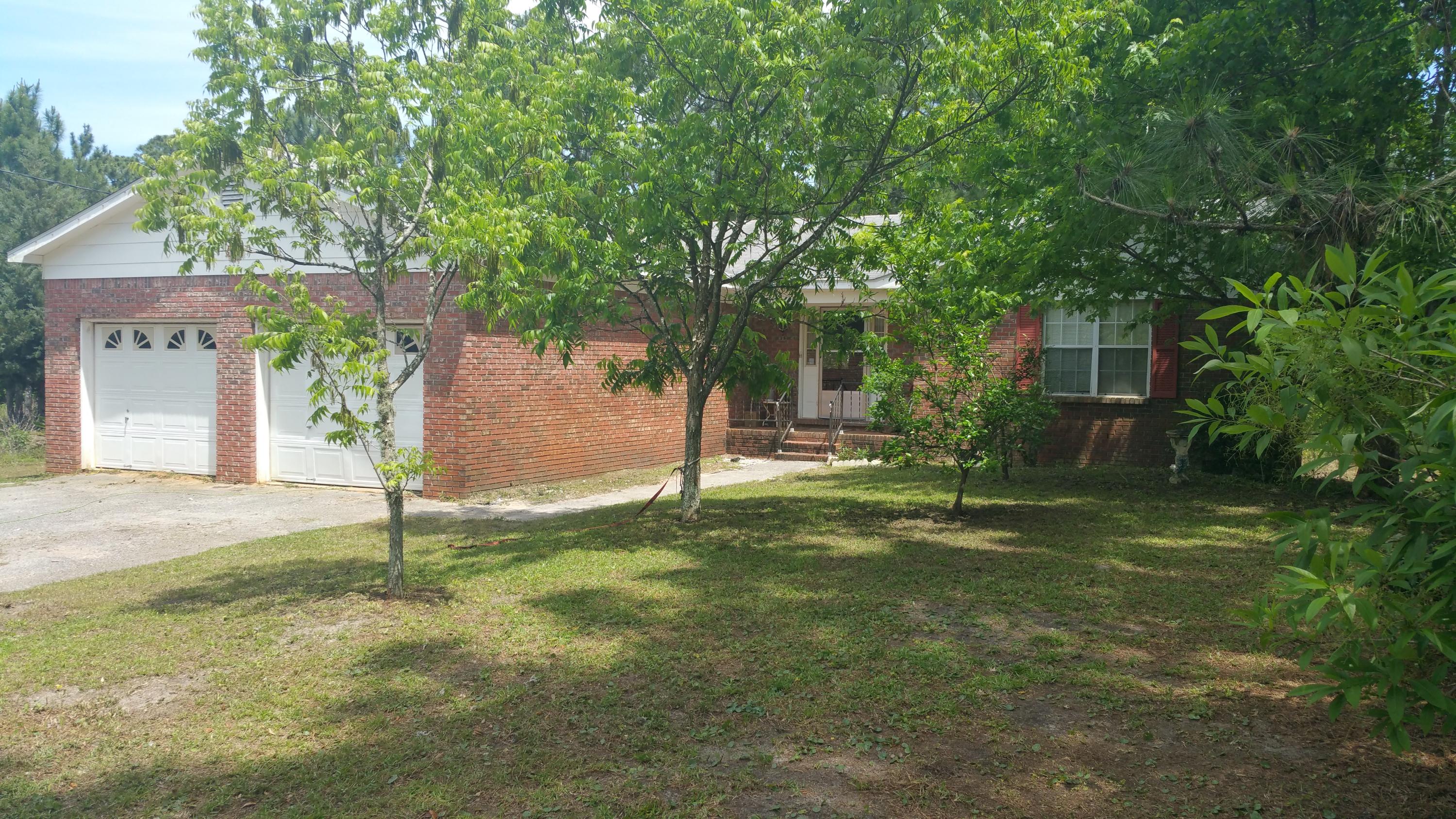 Nice three (3) Bedroom two (2) Bath home built by S. S. Steele. Large Master Bedroom; Galley Kitchen with a Nice Deck. Ceiling Fans, Carpet and Vinyl Floors. Alarm System, New Hot Water Heater; Air Conditioning; and a nice over sized Two (2) Car Garage. Large Screed Porch for entertaining. No Covenants Or Restrictions. (corner lot and back lot also for sale)