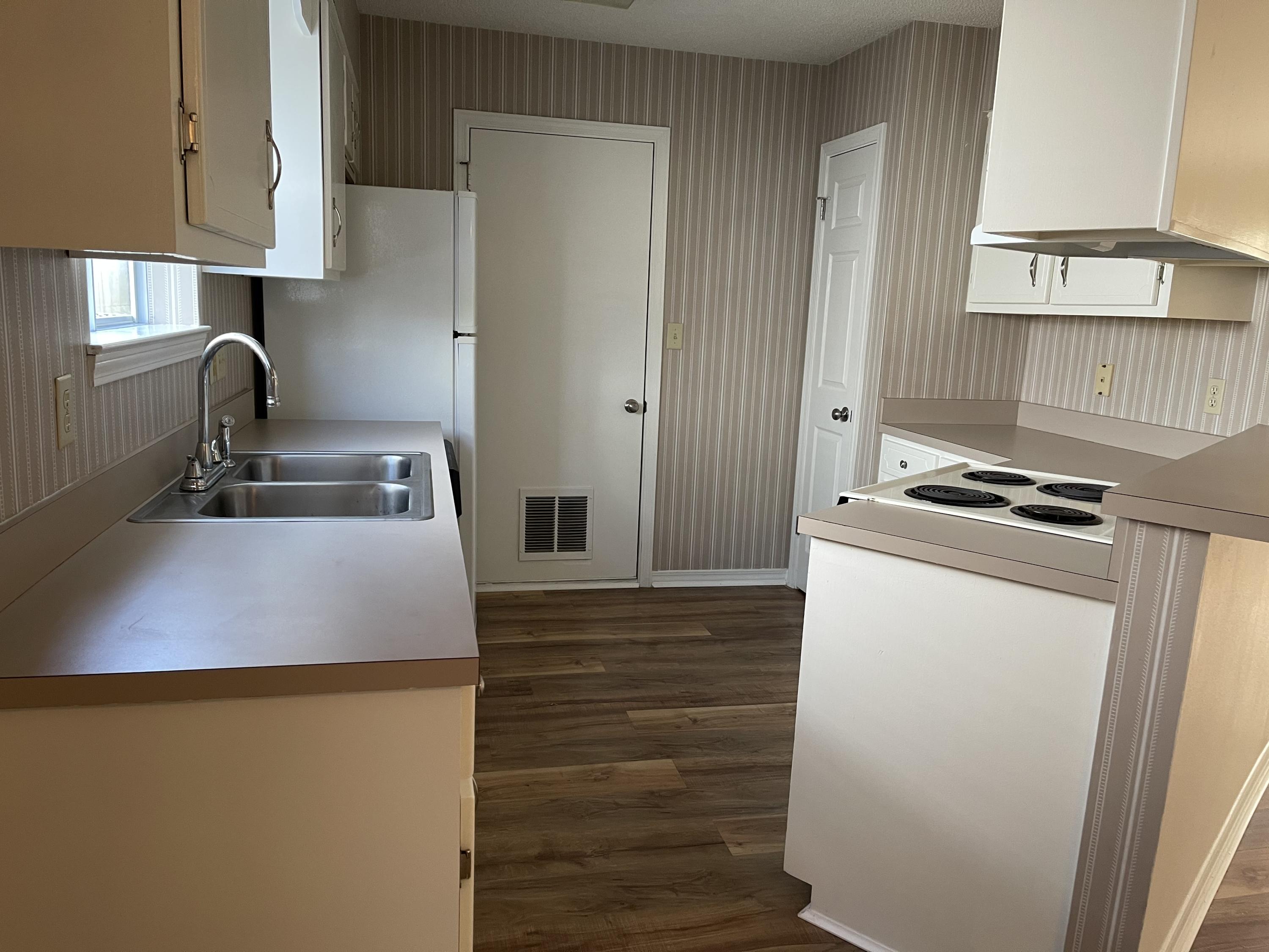 BLUE PINE VILLAGE AMENDED - Residential Lease