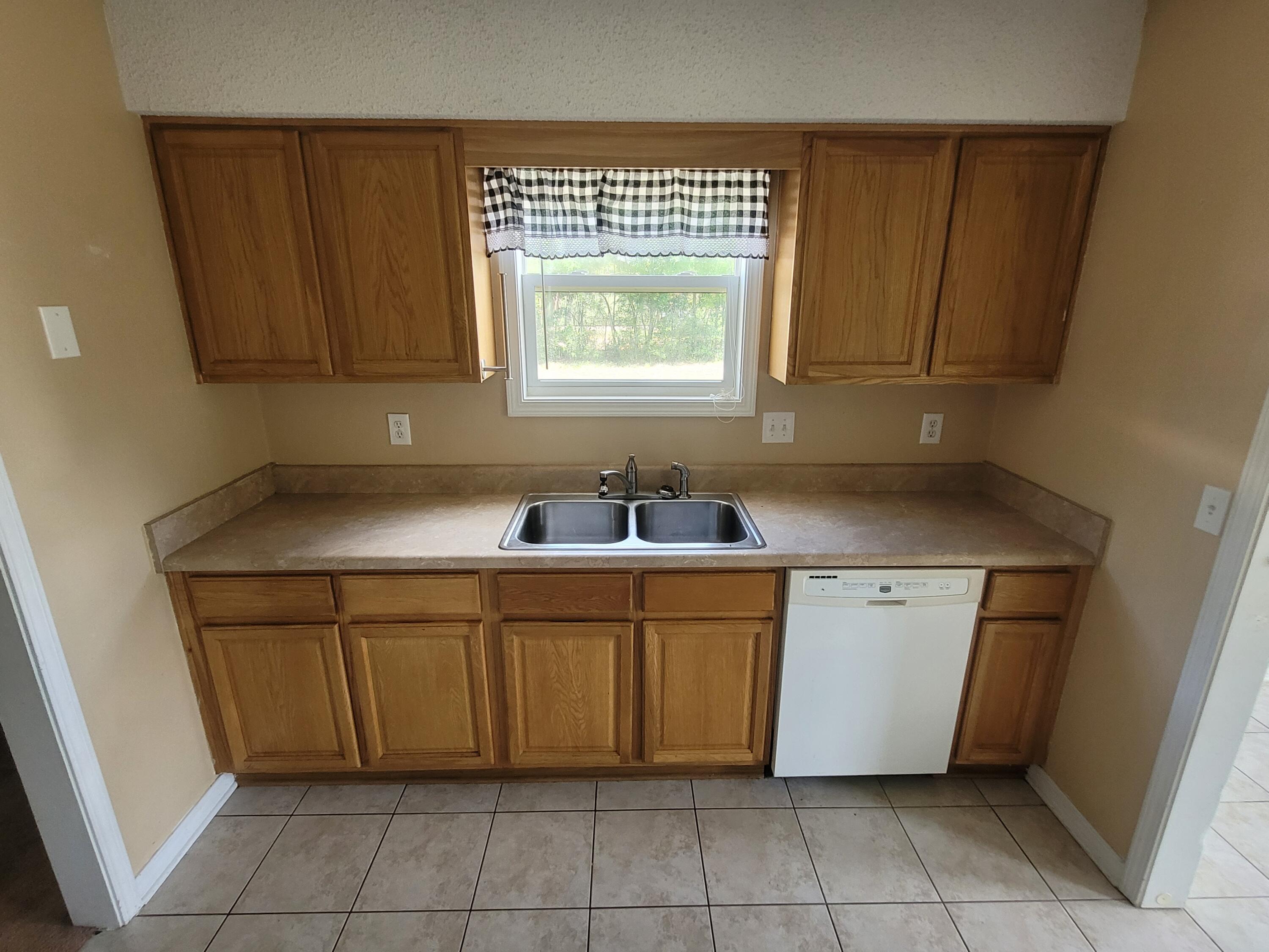 NORTH SUPERGROUP (221000.00) - Residential