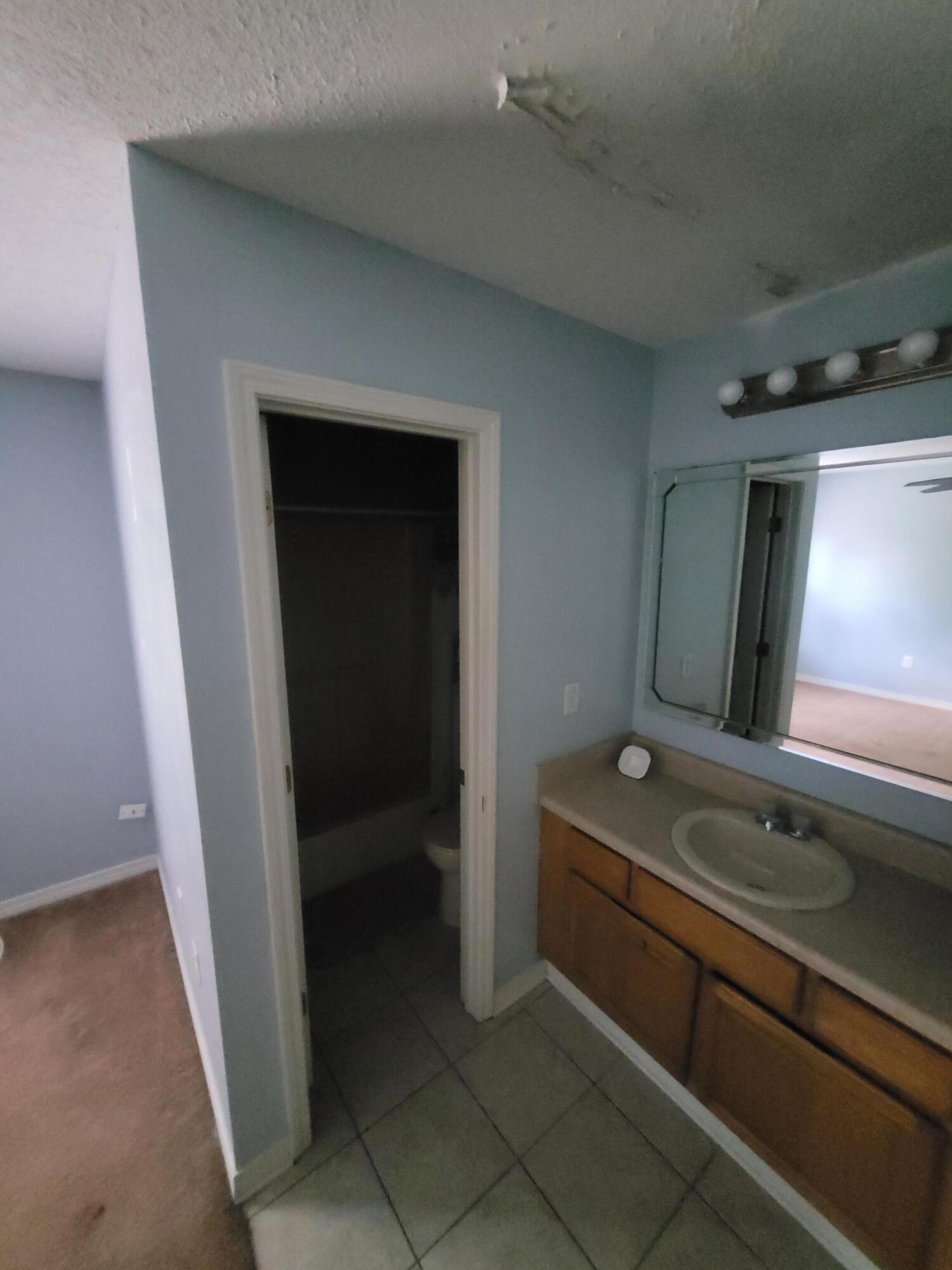 NORTH SUPERGROUP (221000.00) - Residential