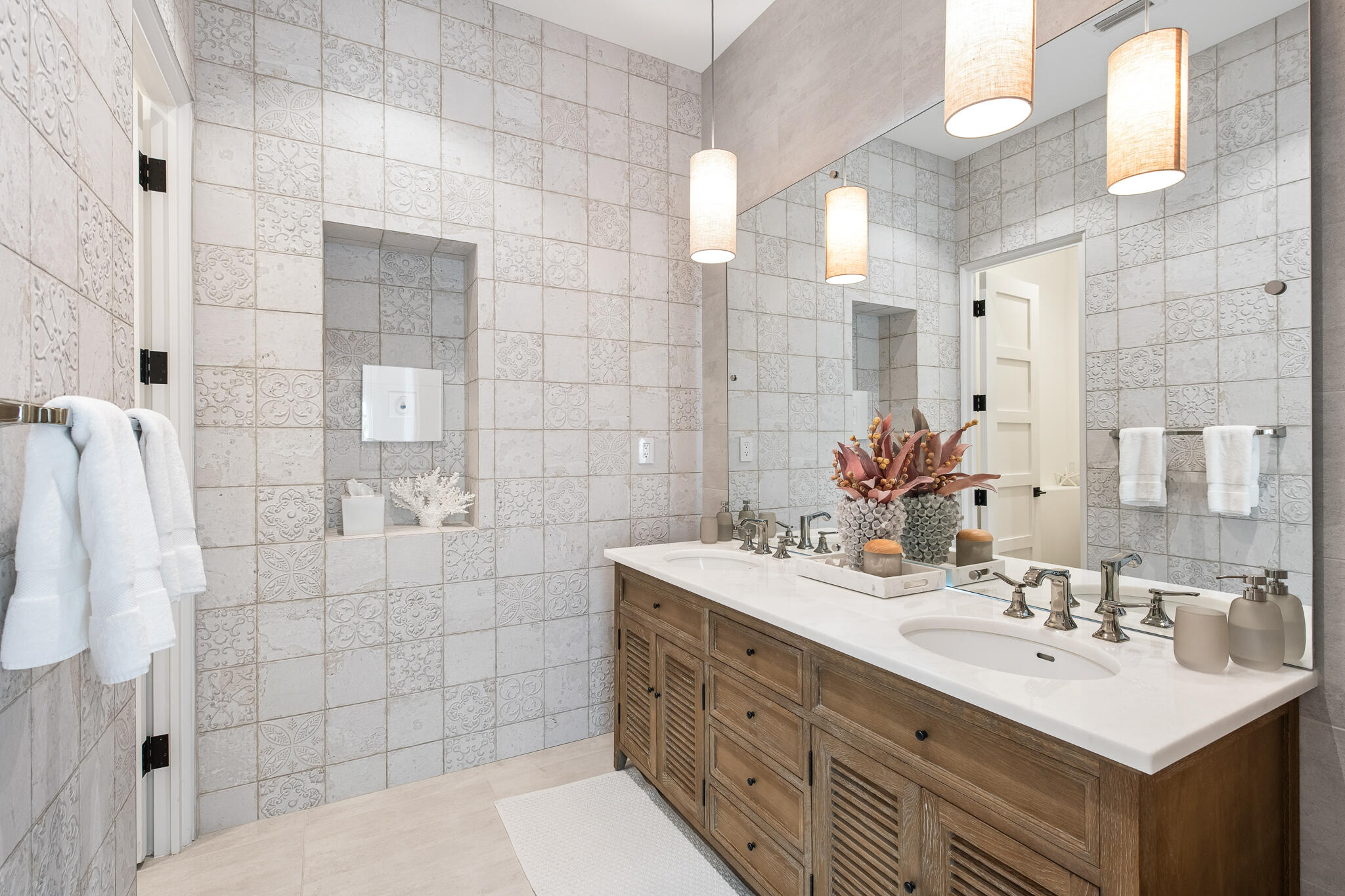 ALYS BEACH - Residential