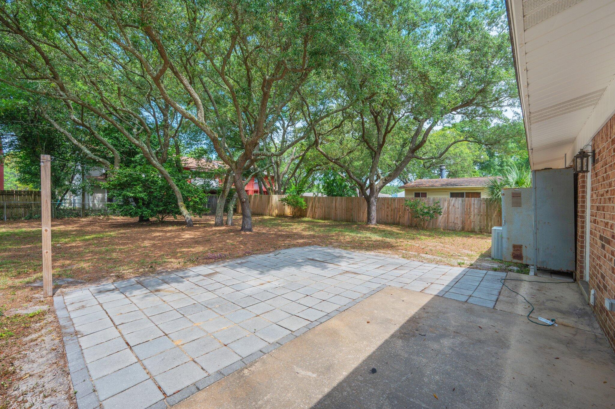 EGLIN HIGHWAY - Residential Lease