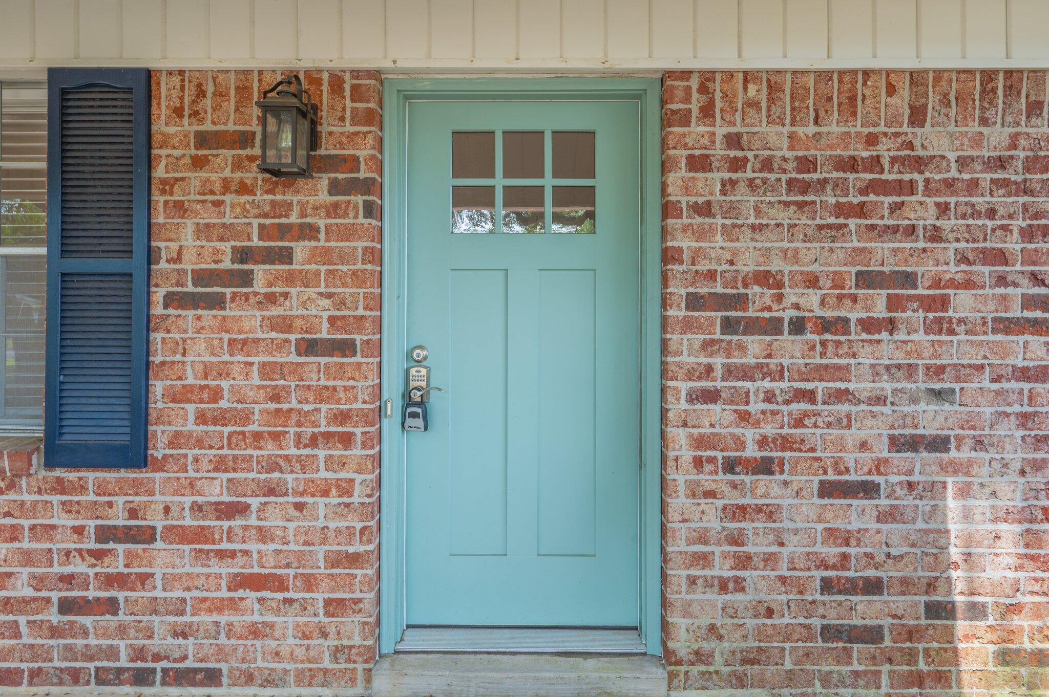 EGLIN HIGHWAY - Residential Lease