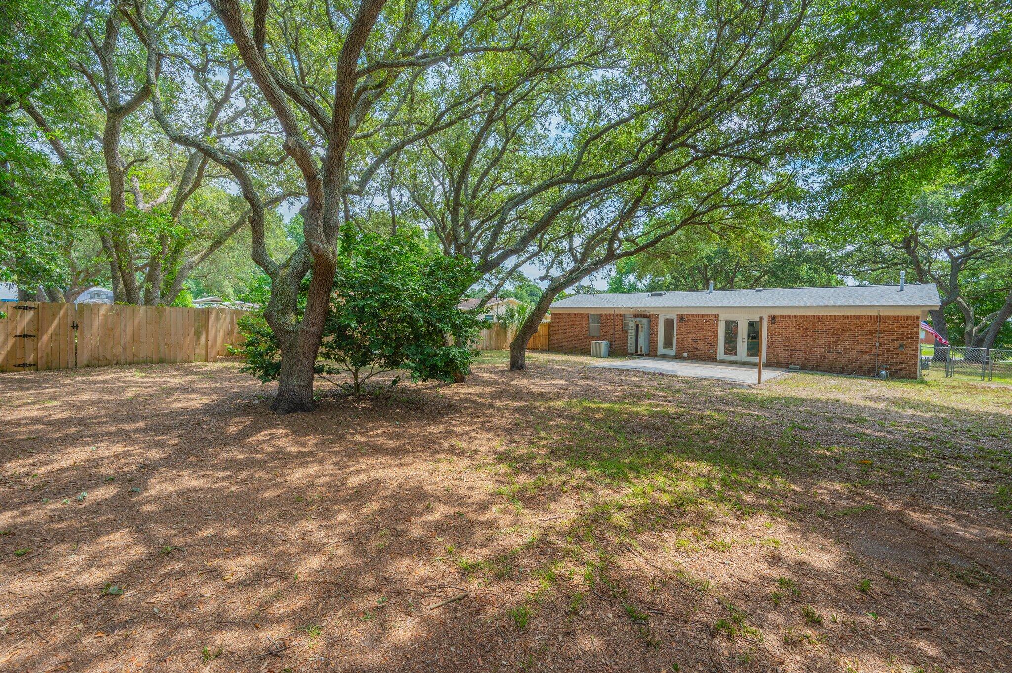 EGLIN HIGHWAY - Residential Lease
