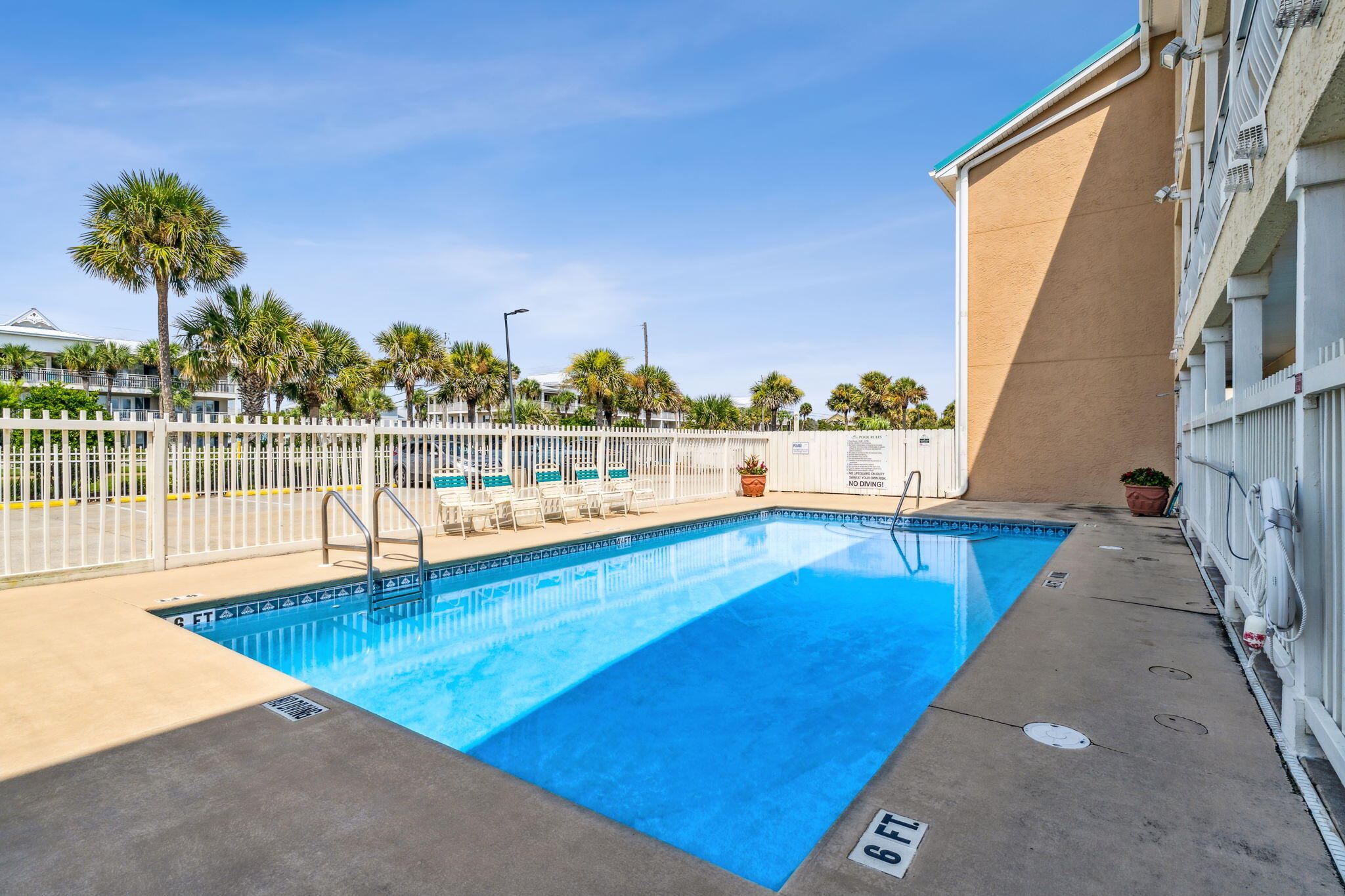 CRYSTAL SANDS CONDO - Residential