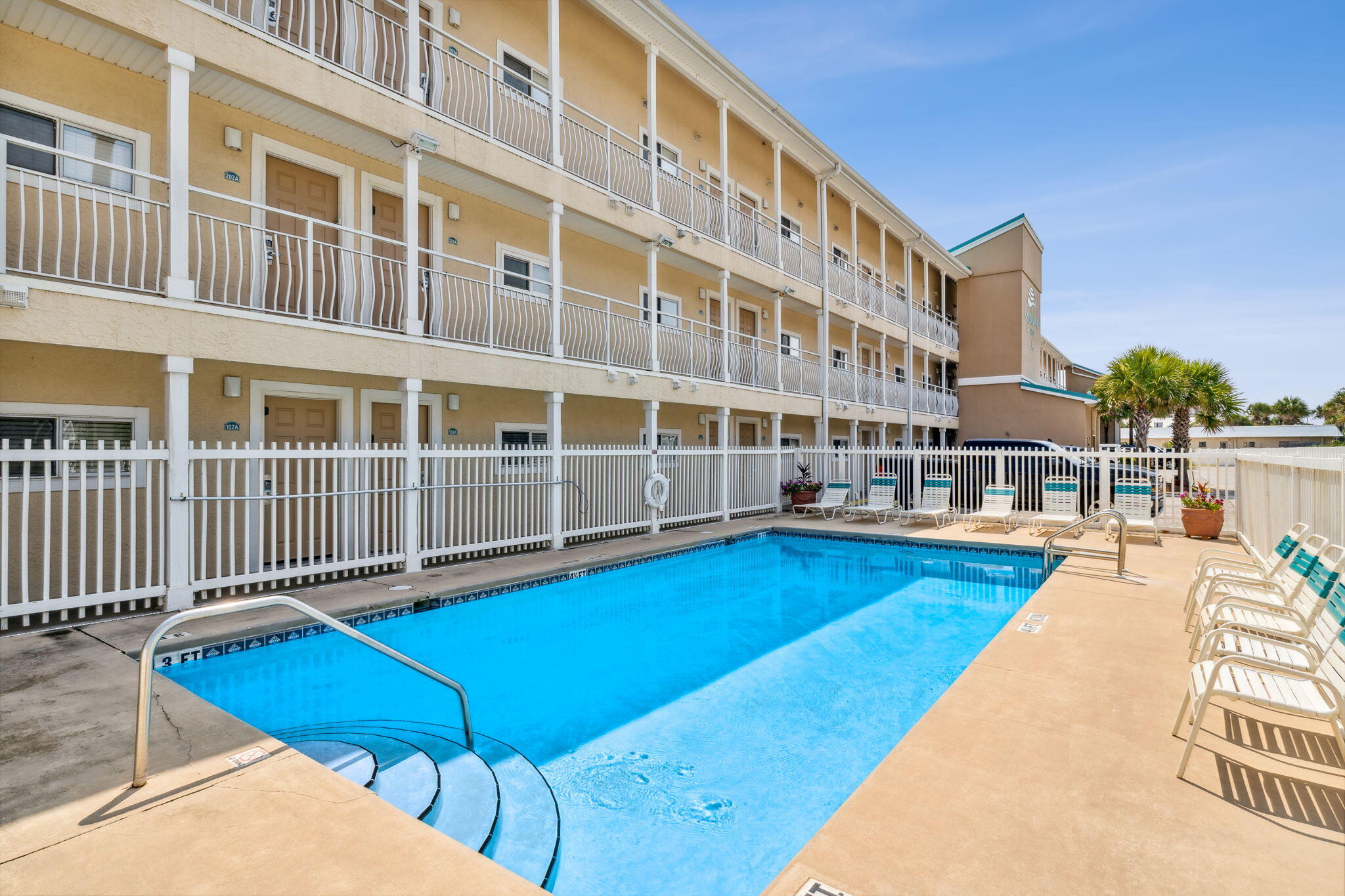 CRYSTAL SANDS CONDO - Residential