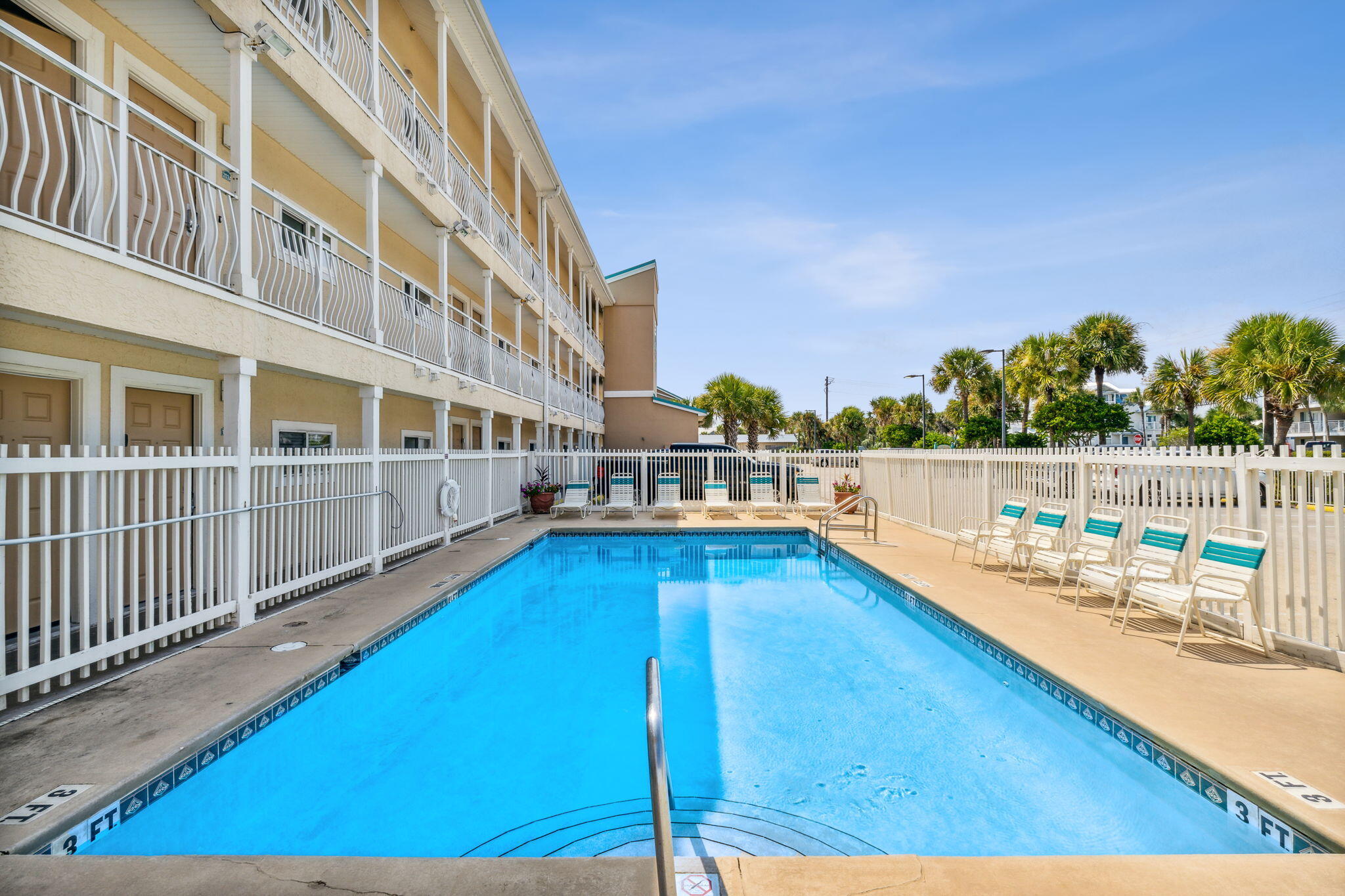 CRYSTAL SANDS CONDO - Residential