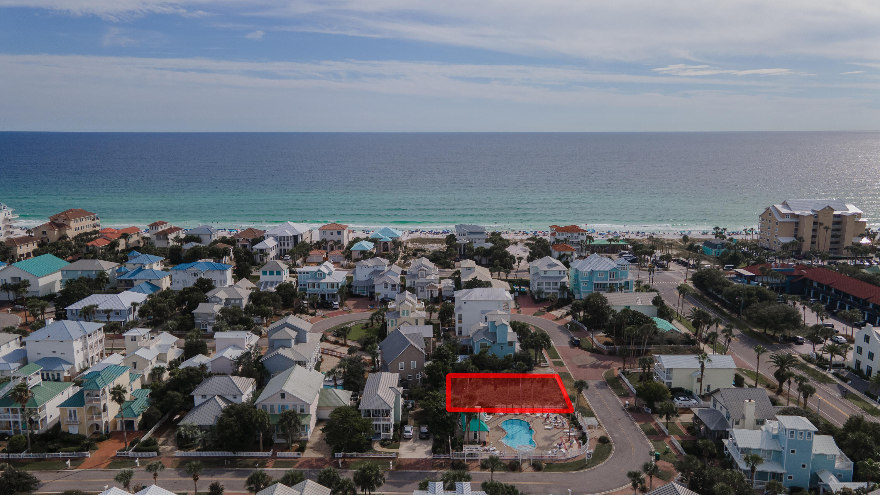 CRYSTAL SHORES - Land