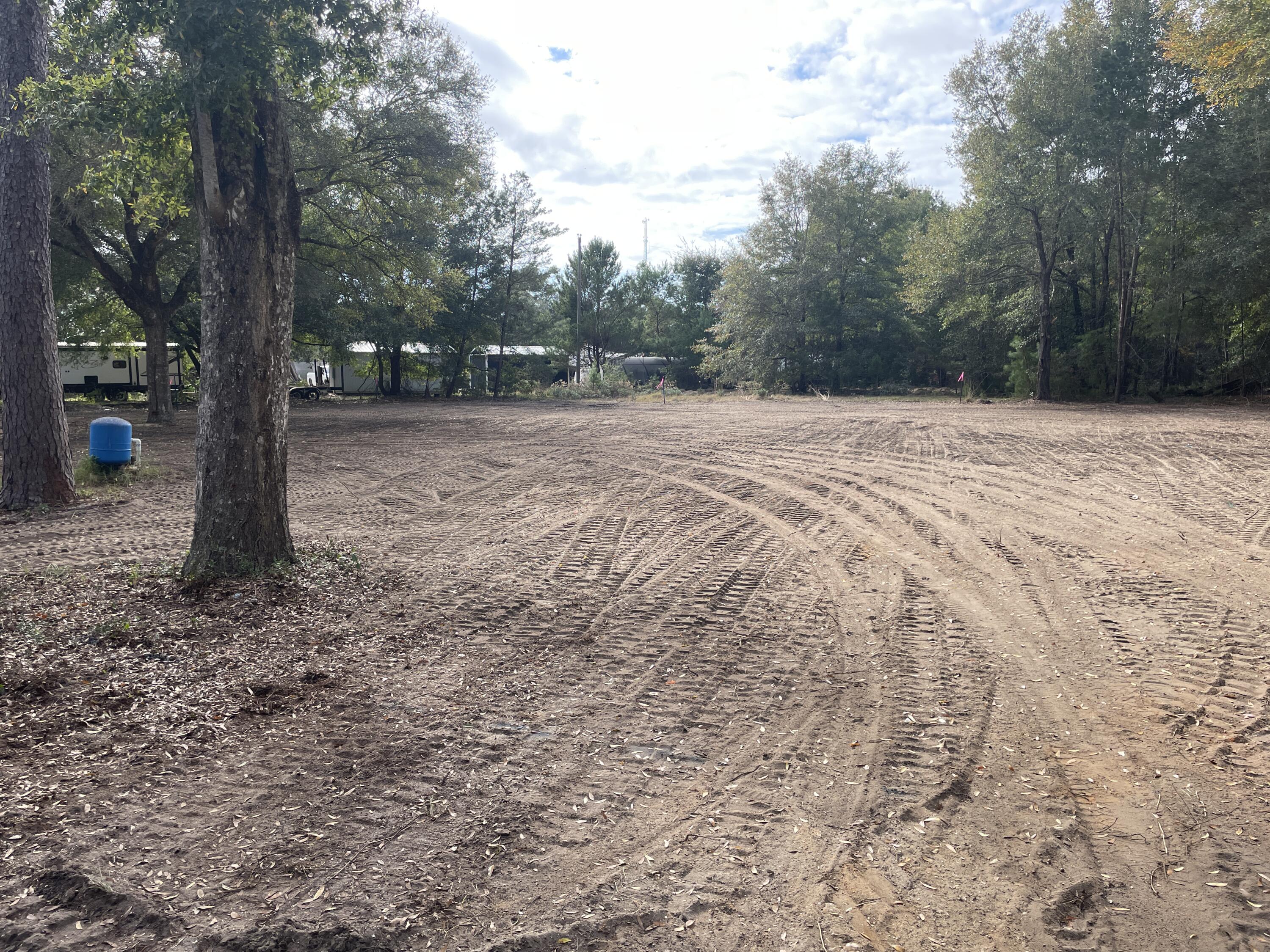 PEACHTREE HEIGHTS - Land