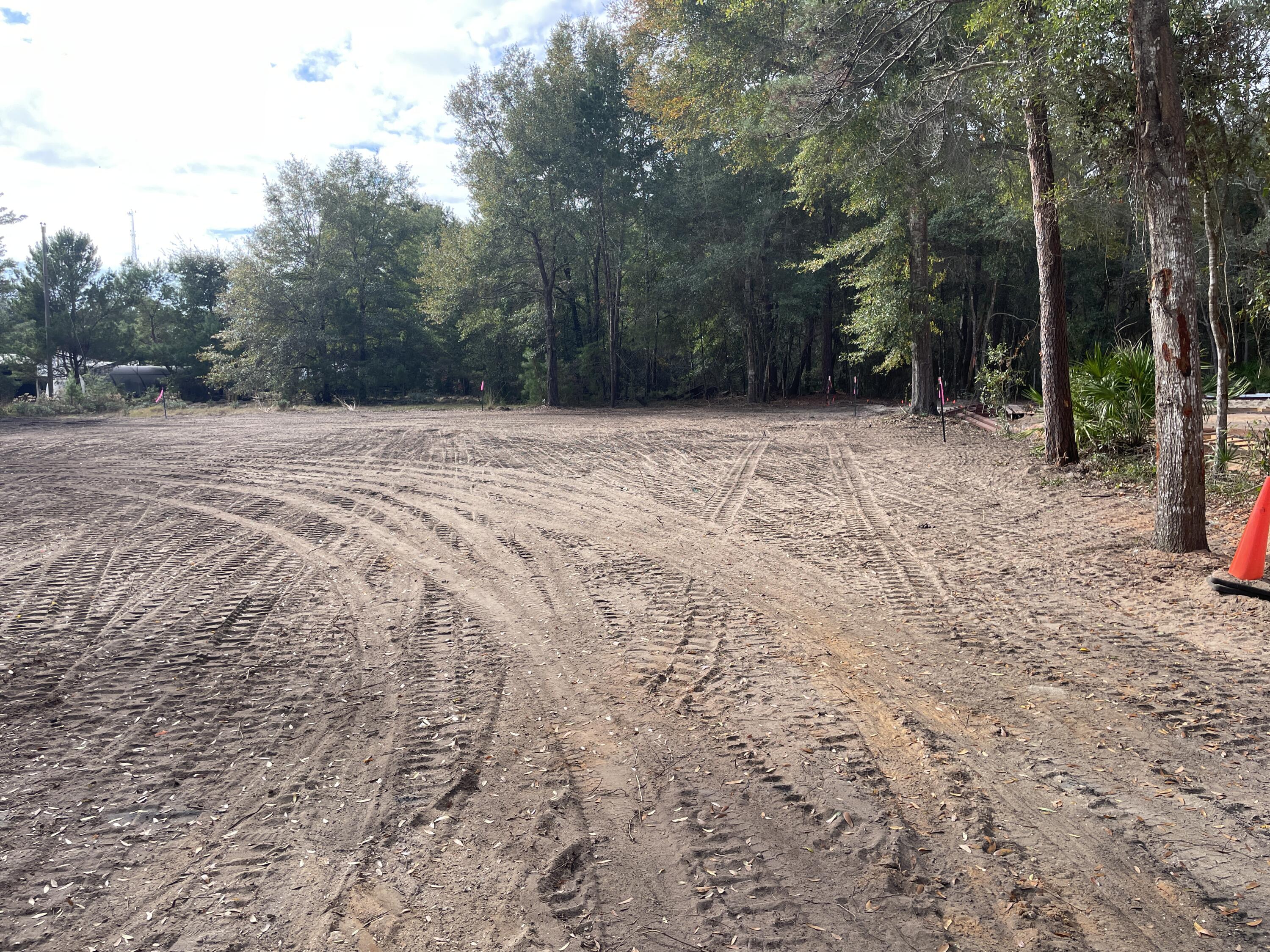 PEACHTREE HEIGHTS - Land