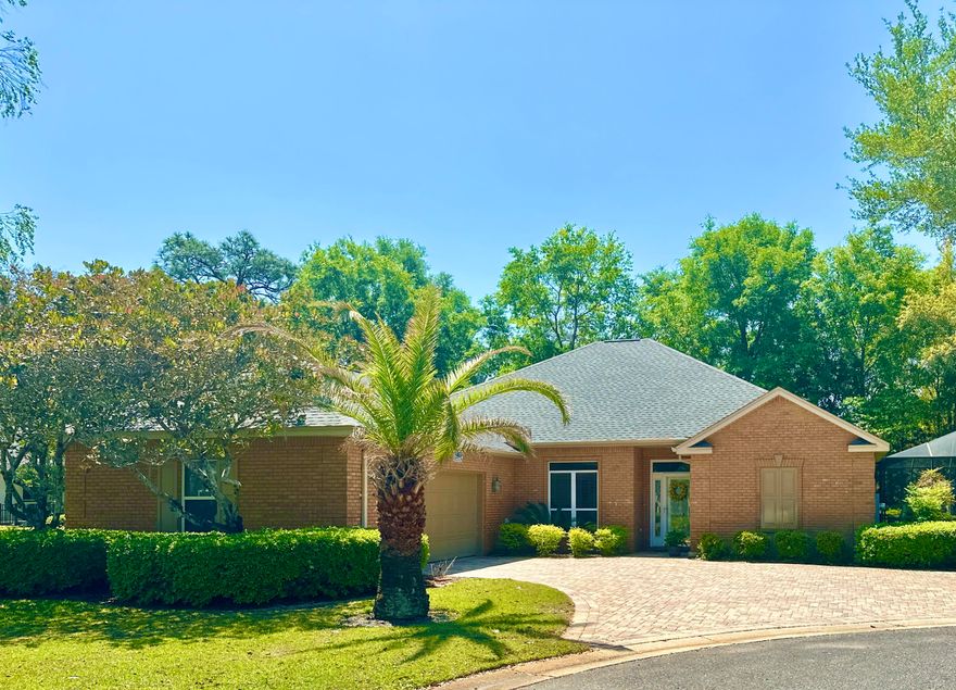 Beautiful home in Magnolia Plantation with a SCREENED IN PRIVATE POOL.  3 bedrooms and 2 baths with a split floor plan.  This home is located on a quiet cul de sac and sits on a luxuriously landscaped .36 acres.  2 car garage.  Kitchen opens up to family room and eat in area.   Two living areas and 9' and 10' ceilings.  Crown molding throughout.  Great for entertaining.   24X11' Screened in porch and pool.  NEW ROOF INSTALLED 2022.  Newer HVAC.