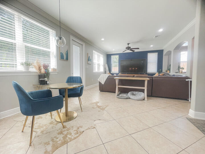 BAYWALK - Residential Lease