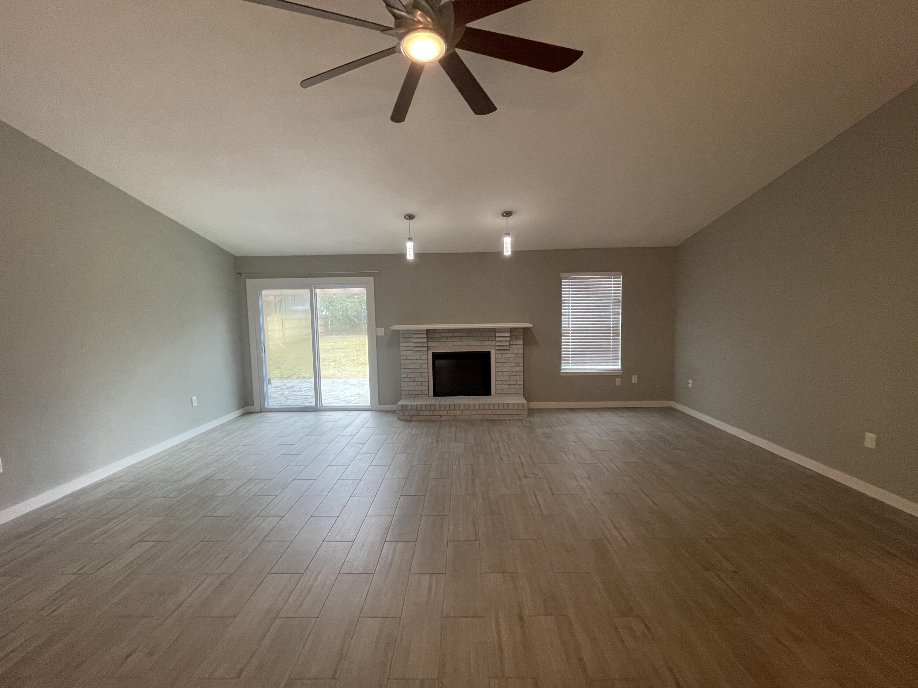 GULF MANOR S/D - Residential Lease