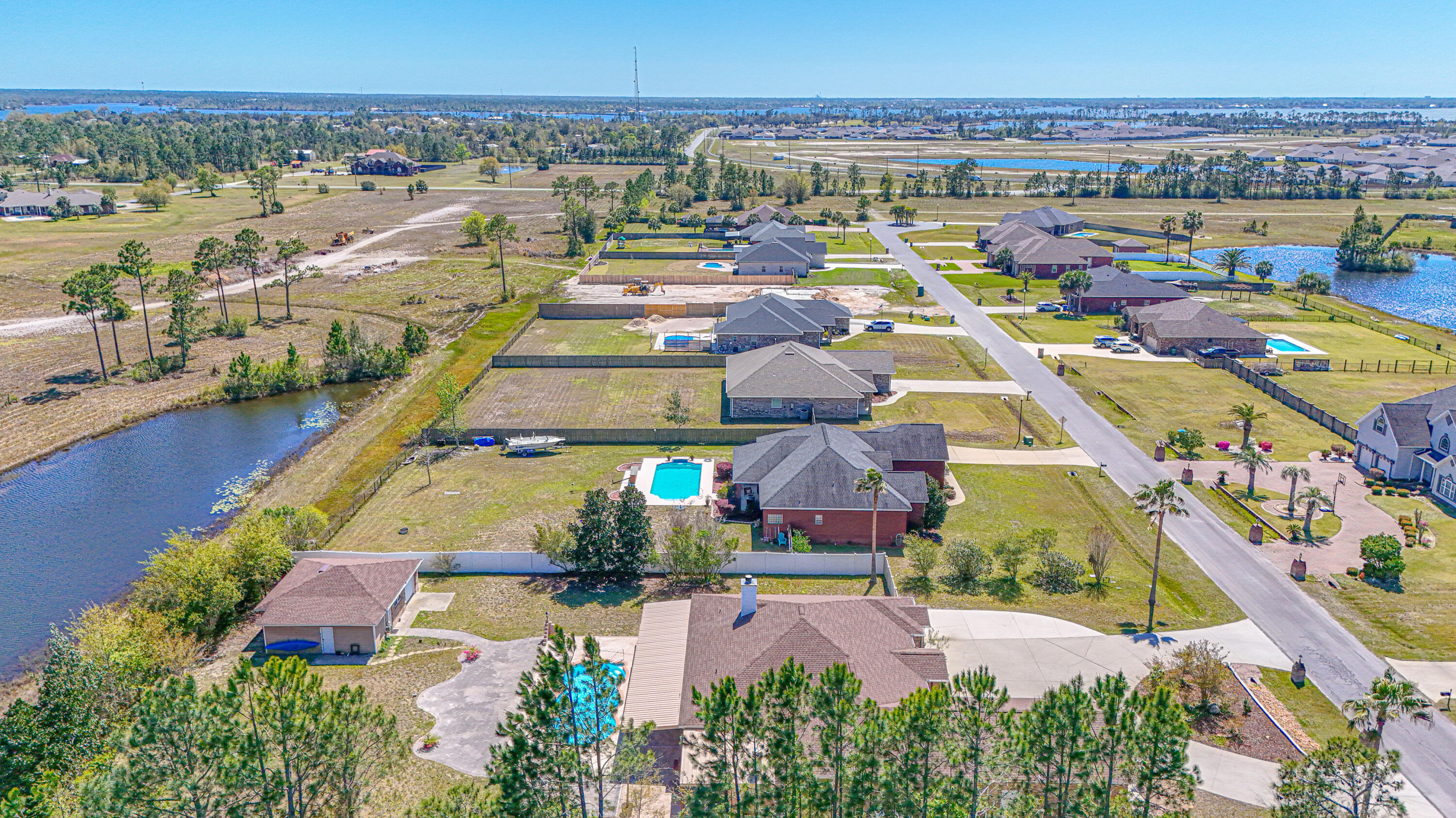 Kirkland Manor - Residential