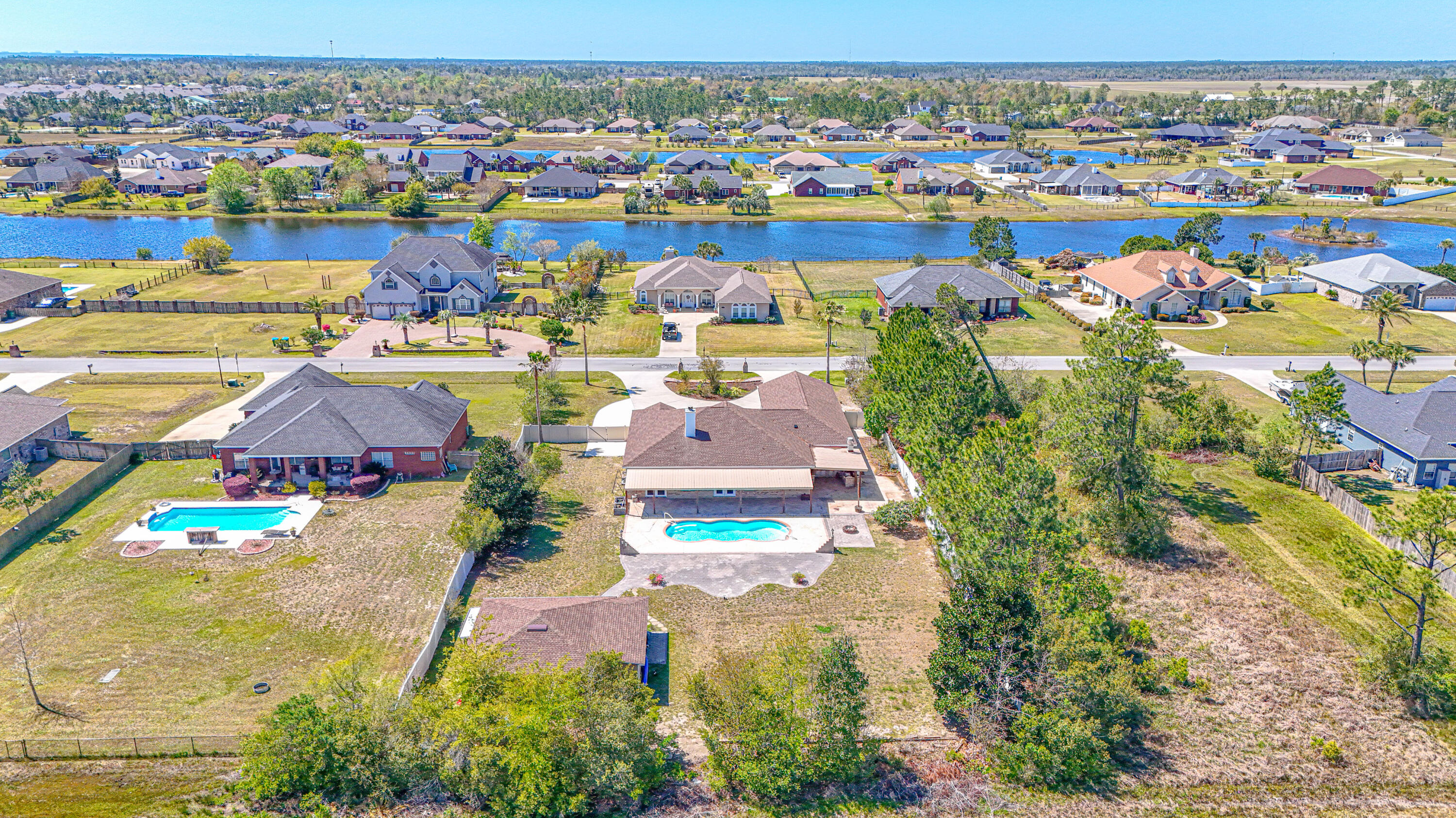 Kirkland Manor - Residential