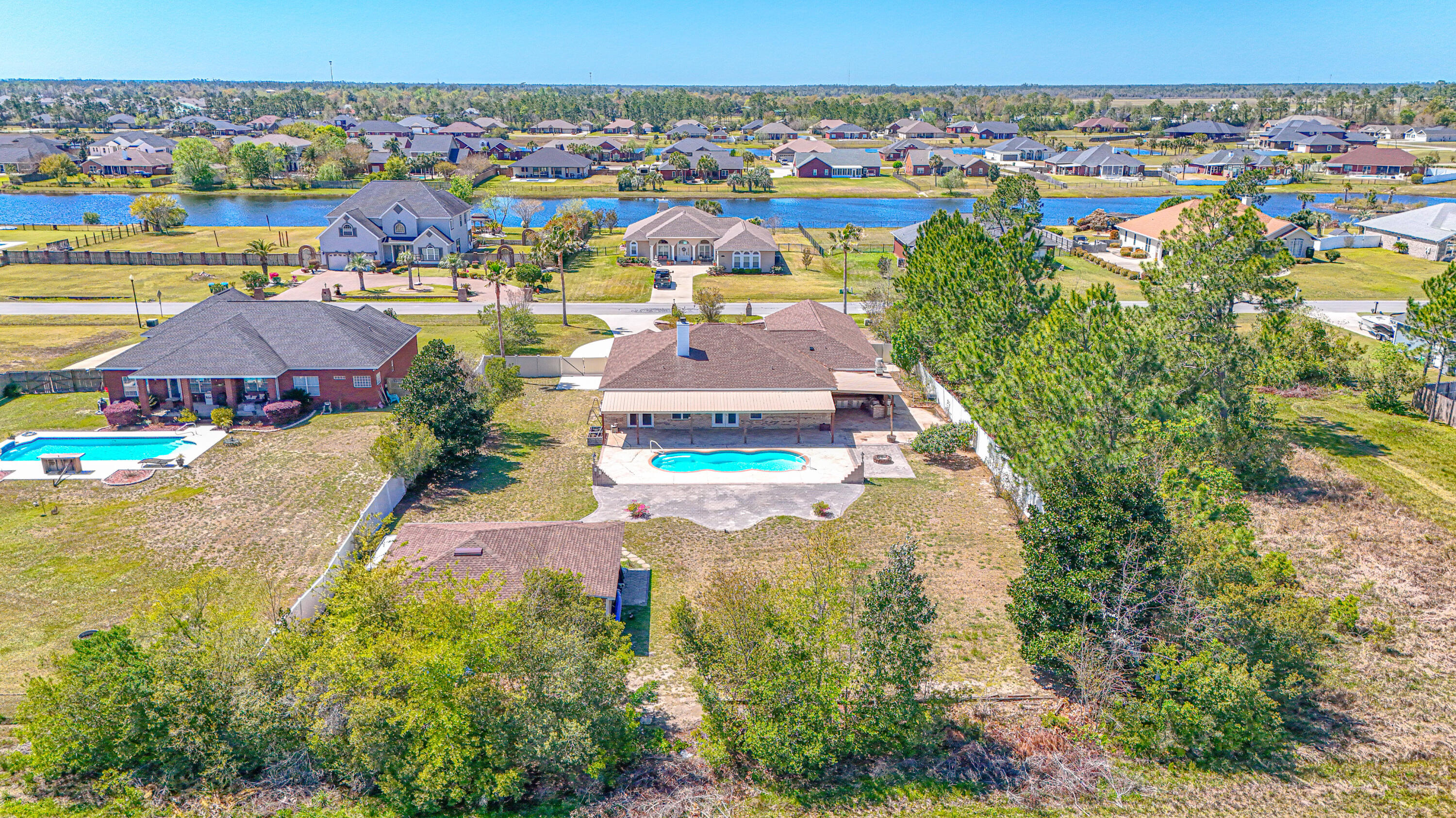 Kirkland Manor - Residential