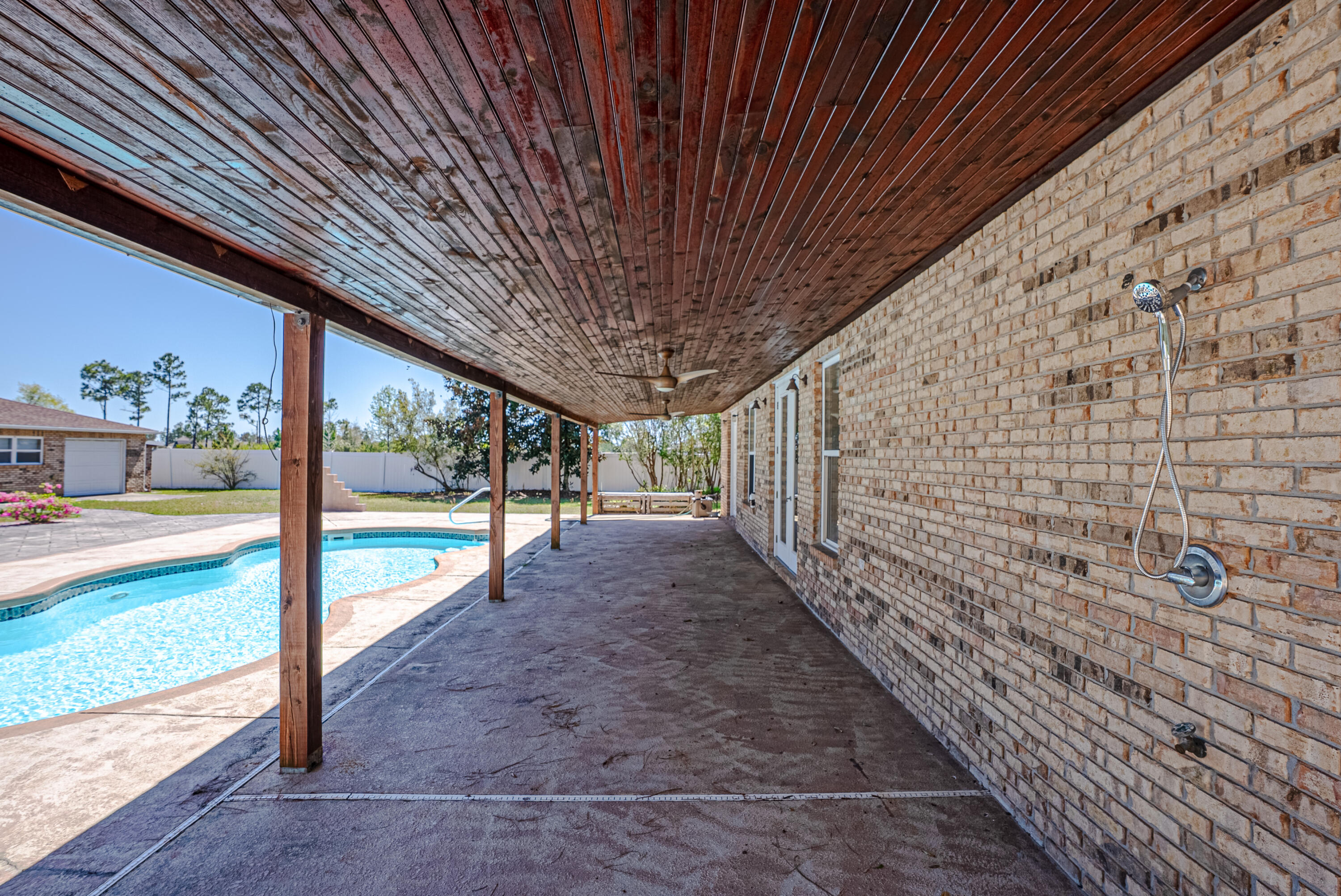 Kirkland Manor - Residential