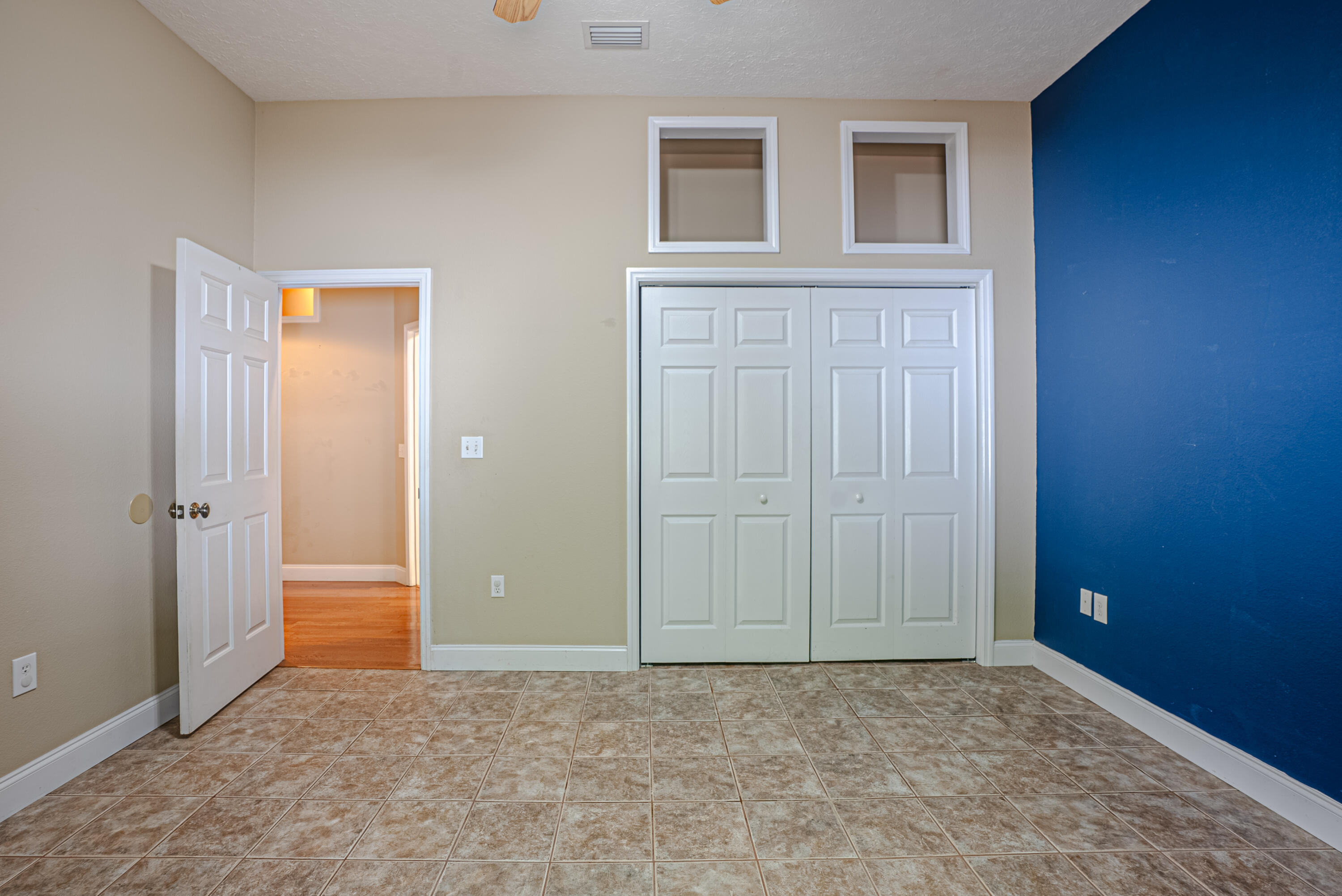 Kirkland Manor - Residential