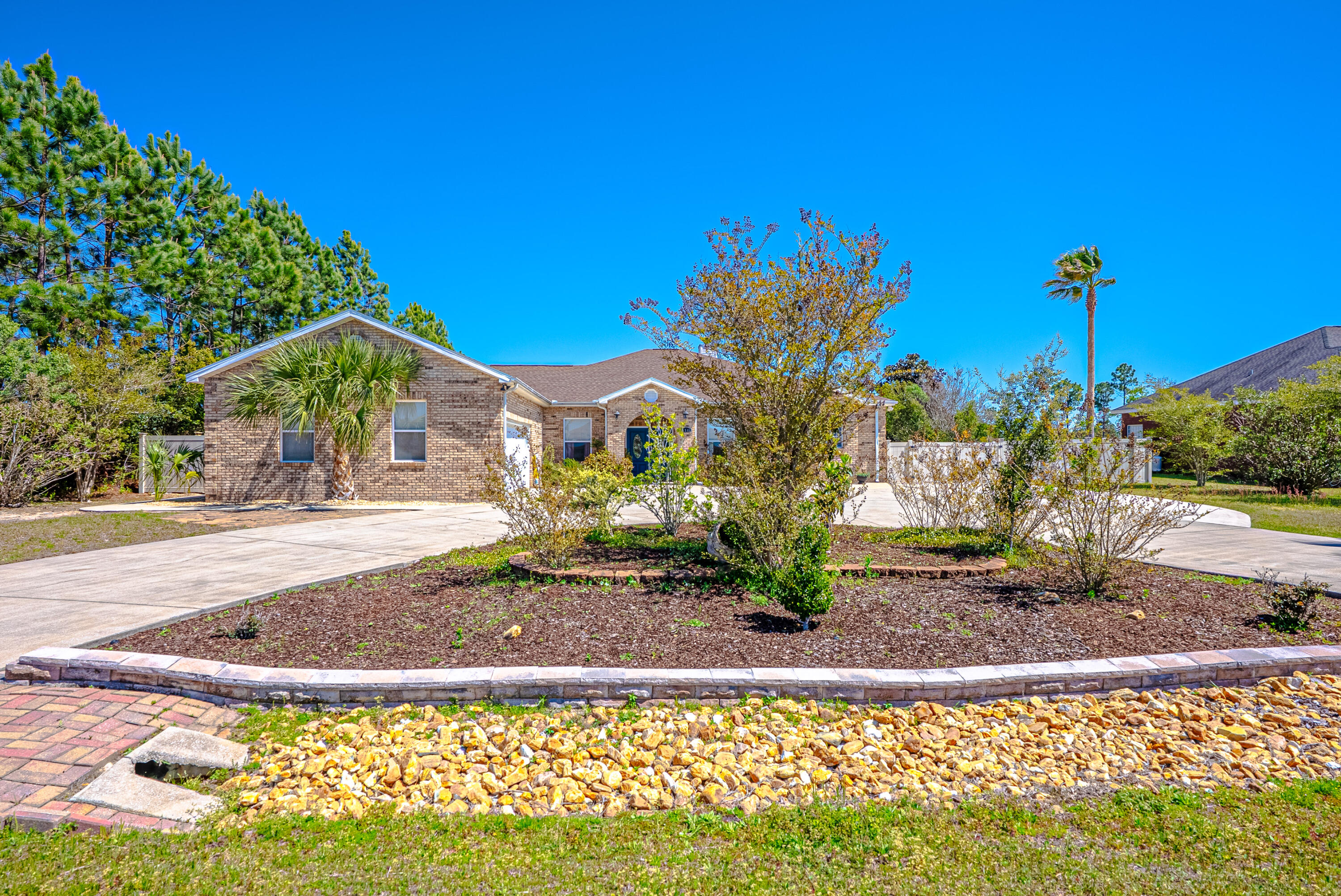 Kirkland Manor - Residential