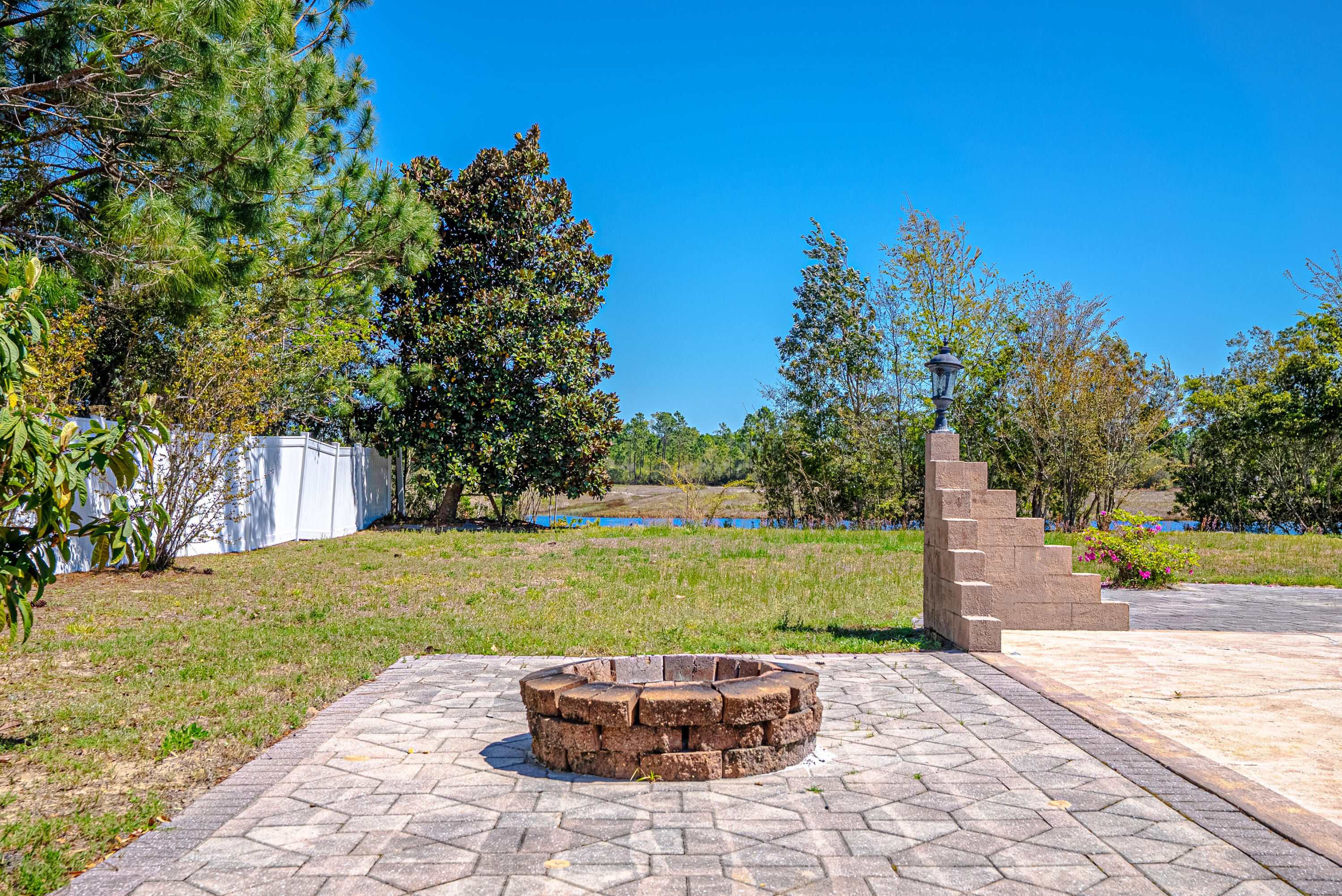 Kirkland Manor - Residential