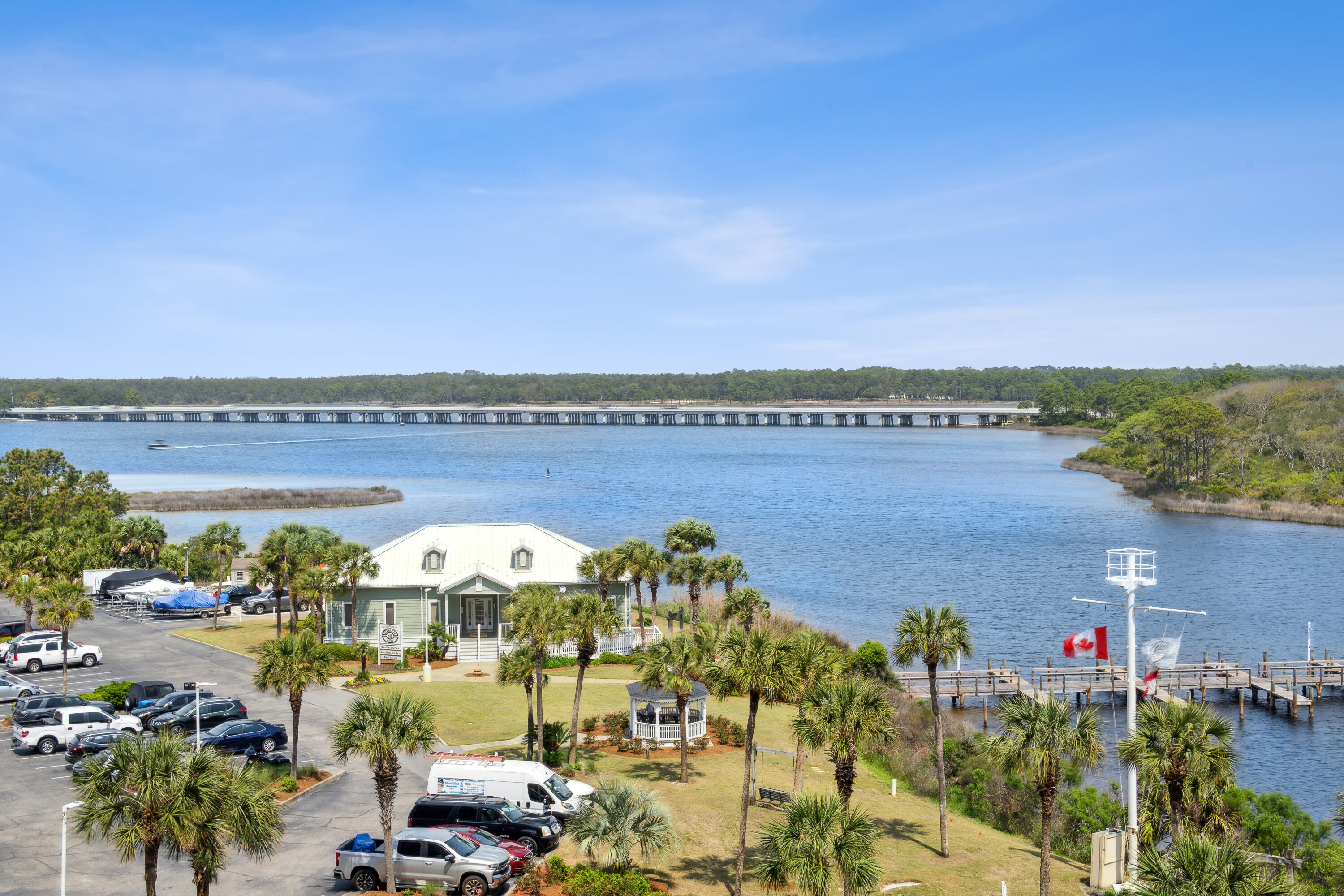 PINNACLE PORT - Residential