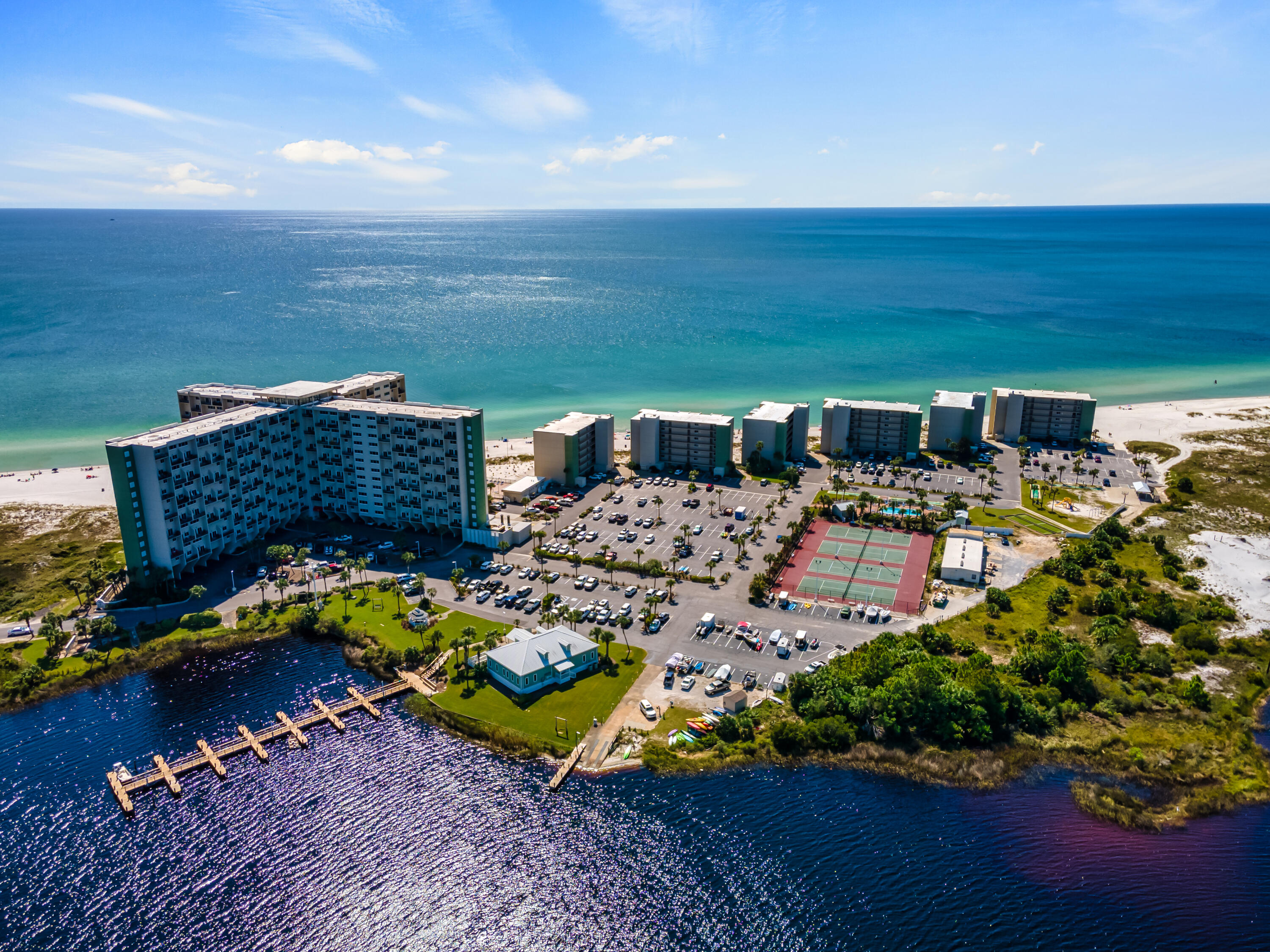PINNACLE PORT - Residential