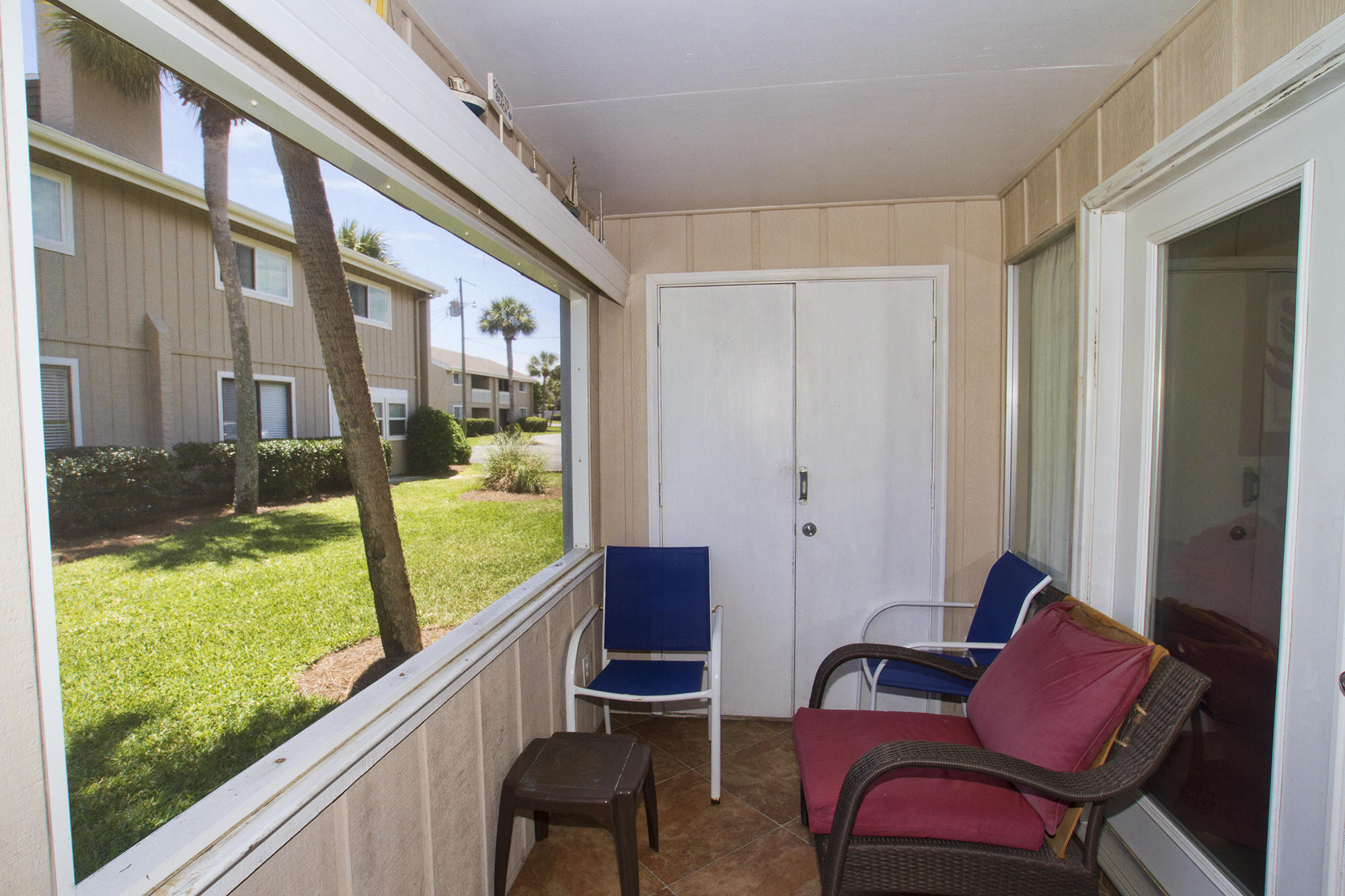 CHATEAU LA MER CONDO - Residential