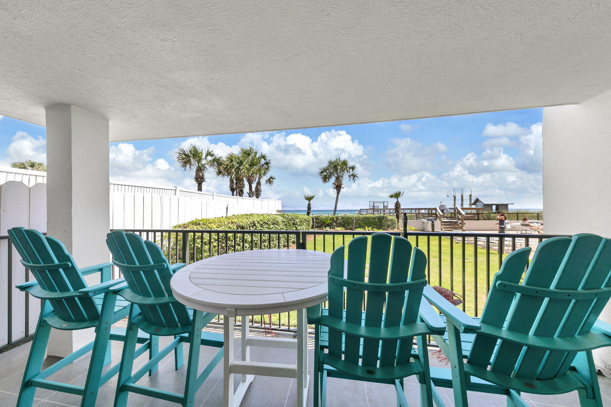 EMERALD TOWERS CONDO - Residential