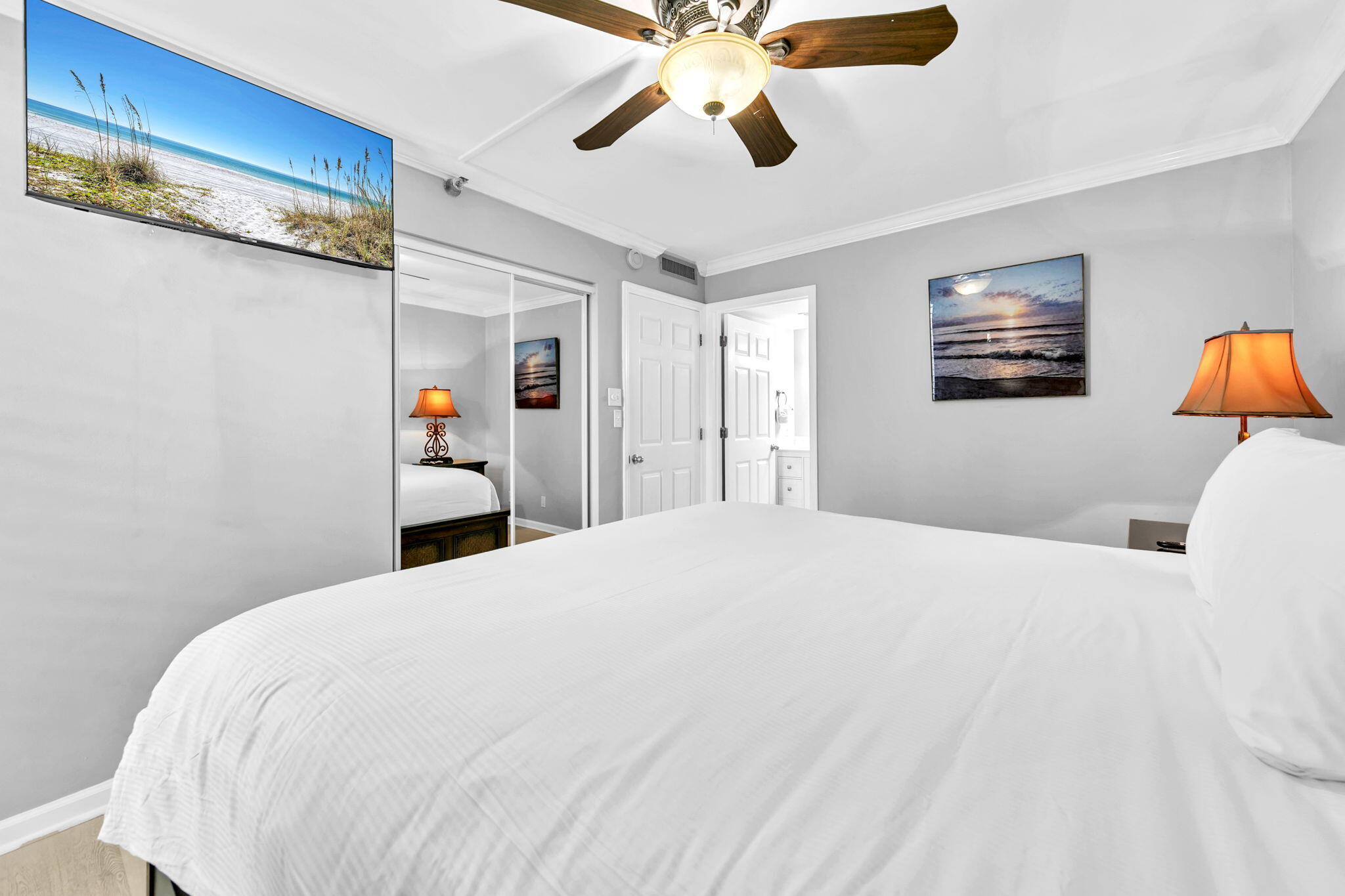 EMERALD TOWERS CONDO - Residential
