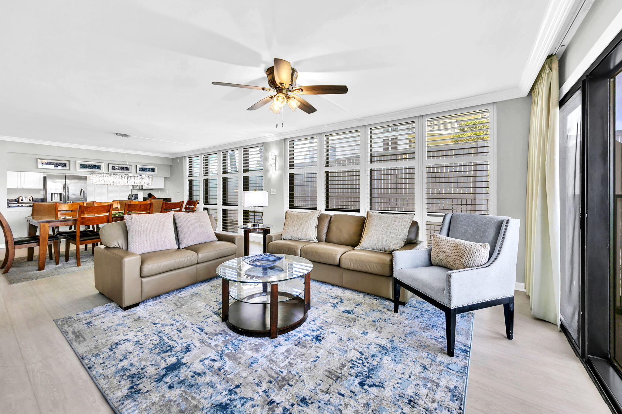 EMERALD TOWERS CONDO - Residential