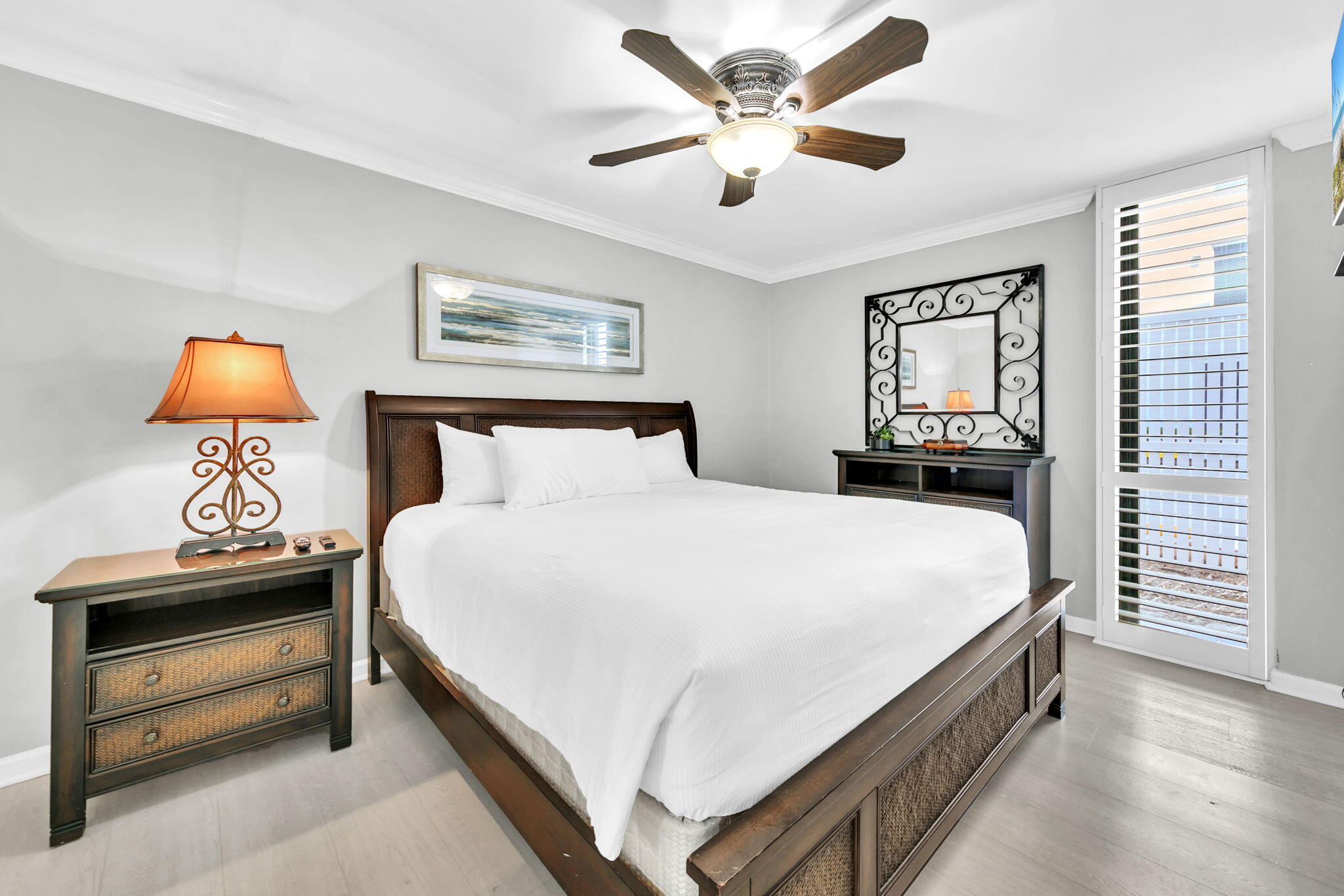EMERALD TOWERS CONDO - Residential