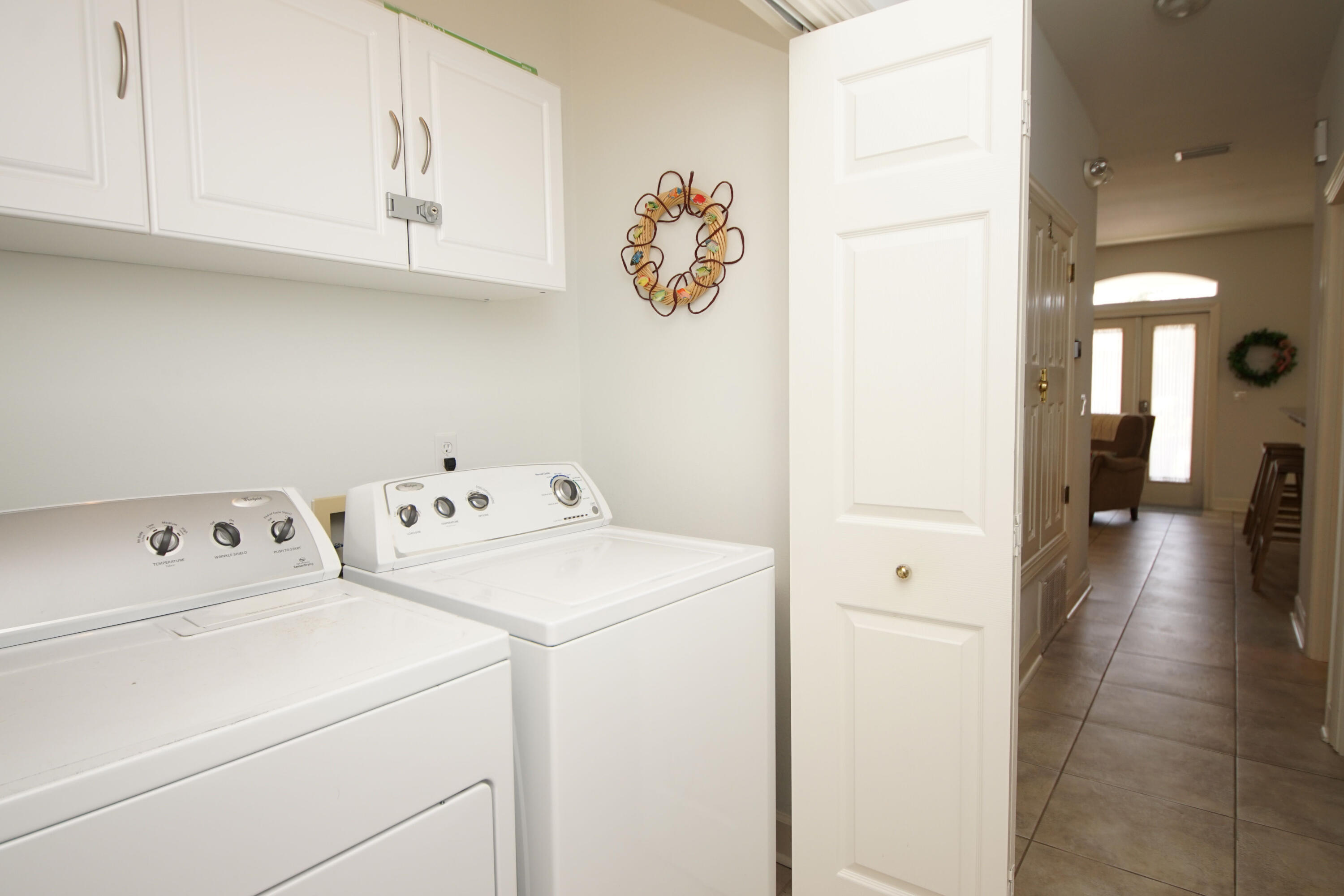 EMERALD SHORES - Residential