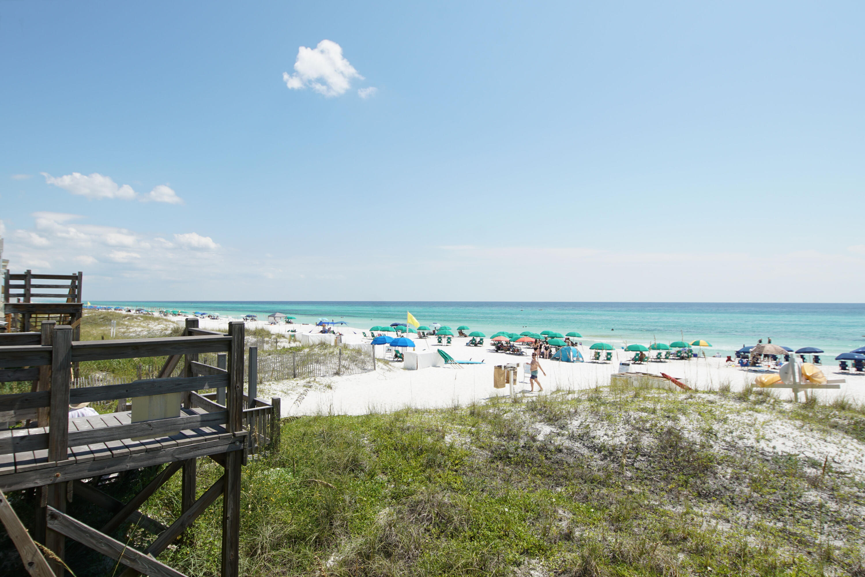 EMERALD SHORES - Residential