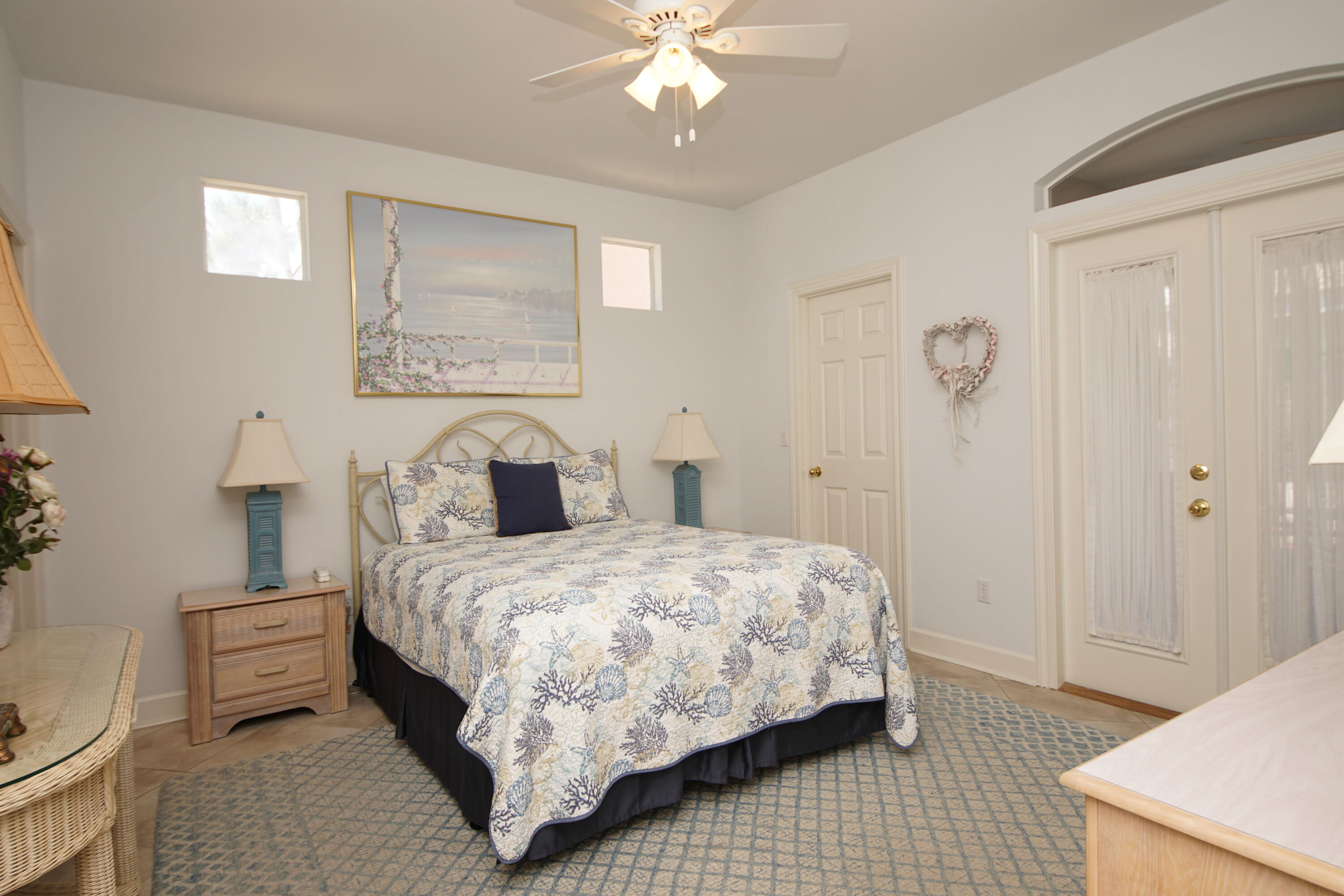 EMERALD SHORES - Residential