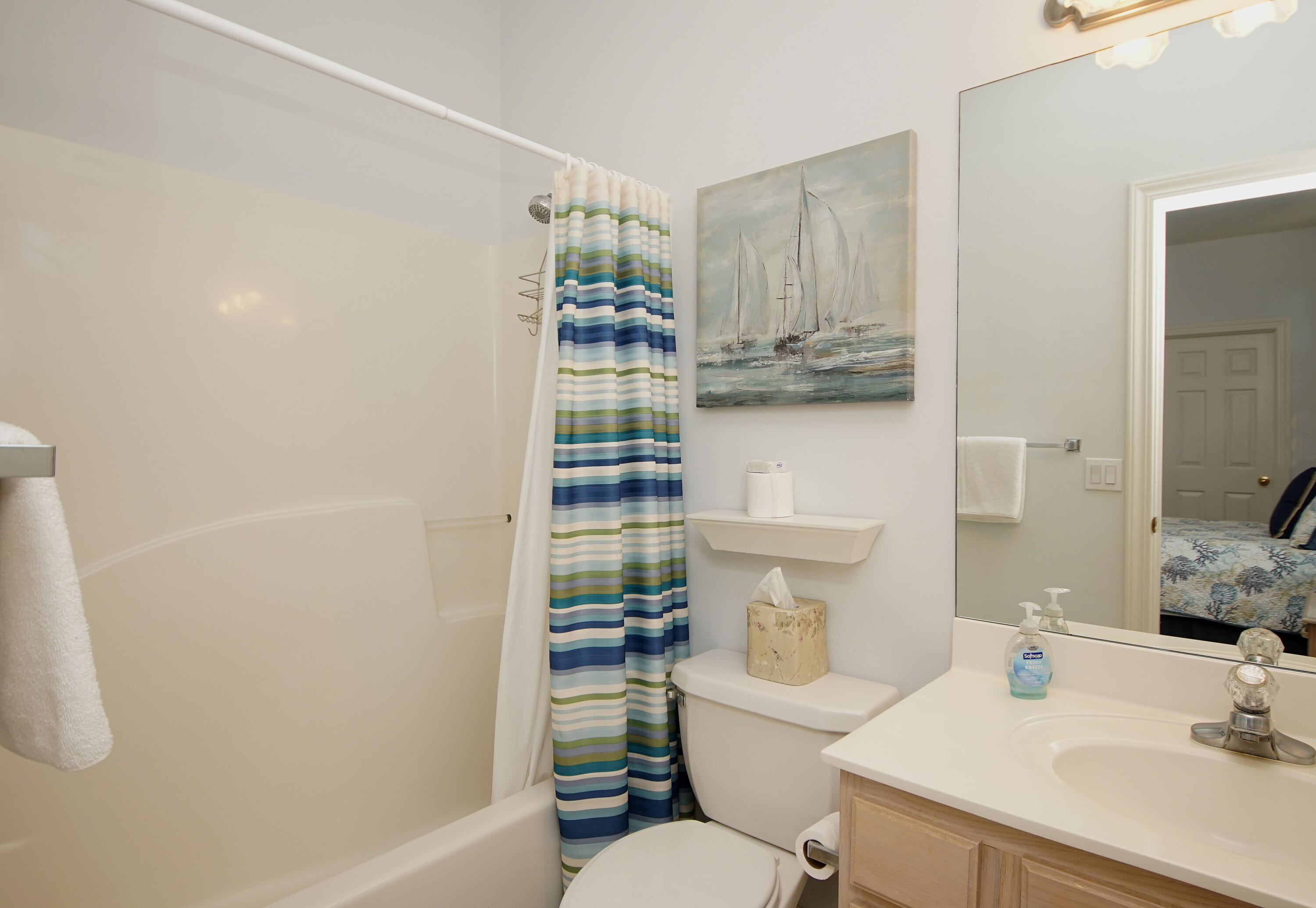 EMERALD SHORES - Residential