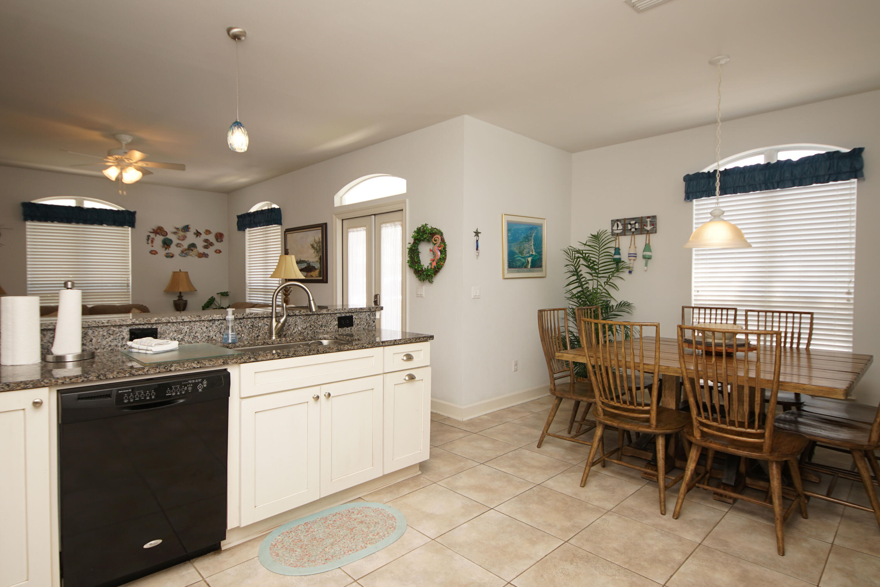 EMERALD SHORES - Residential