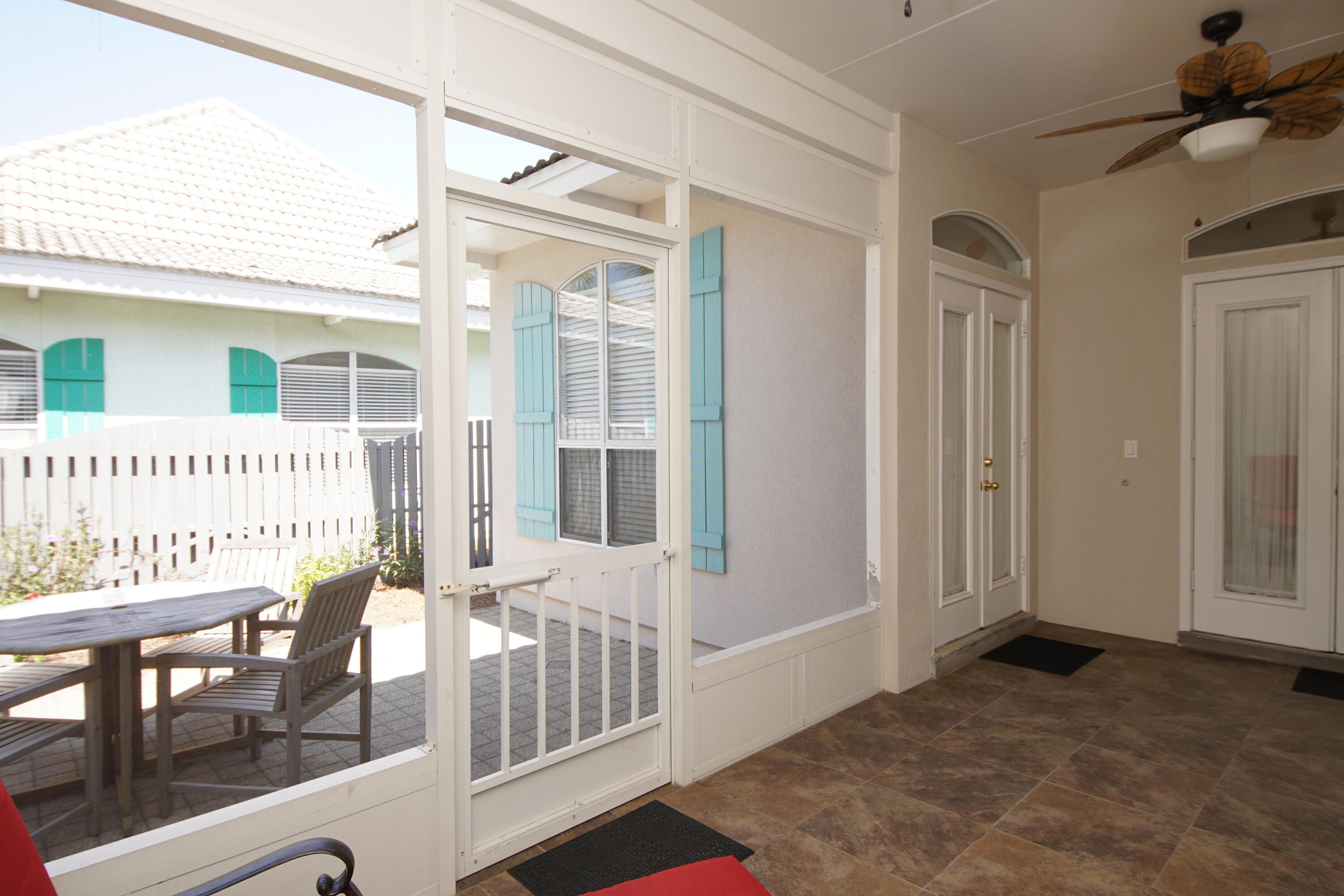 EMERALD SHORES - Residential