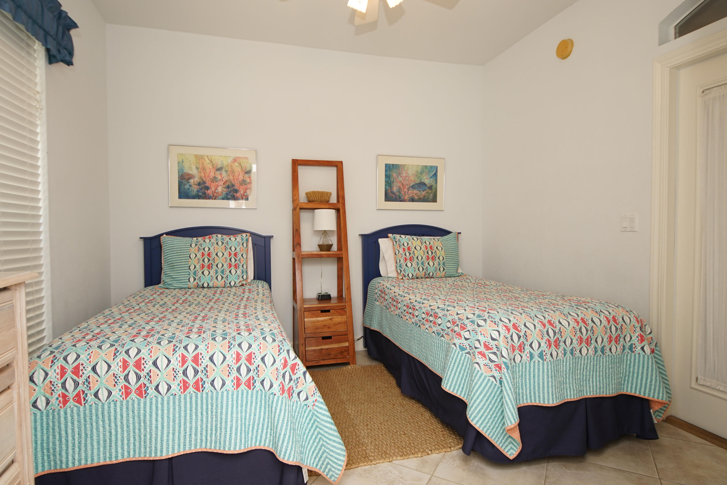 EMERALD SHORES - Residential