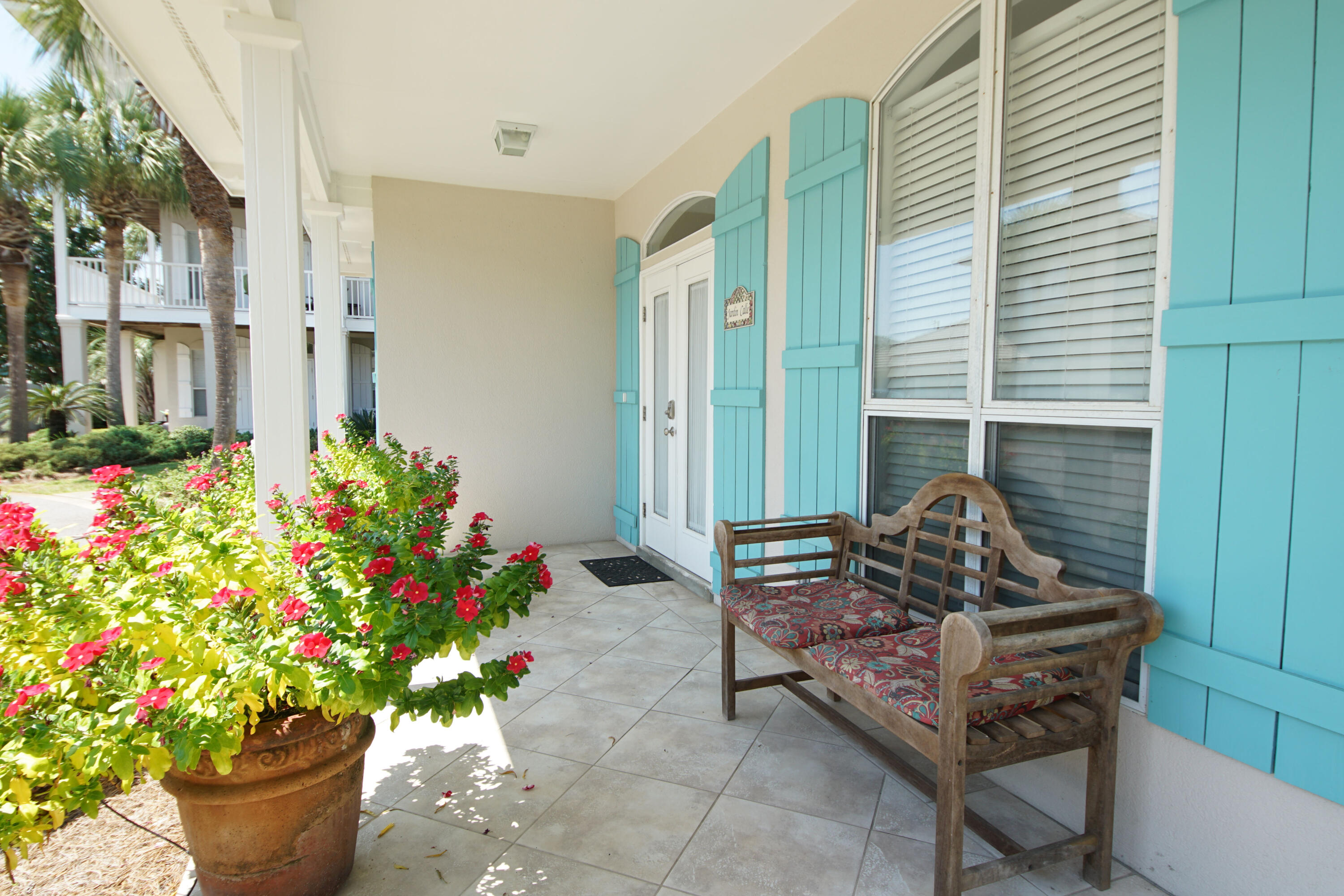 EMERALD SHORES - Residential