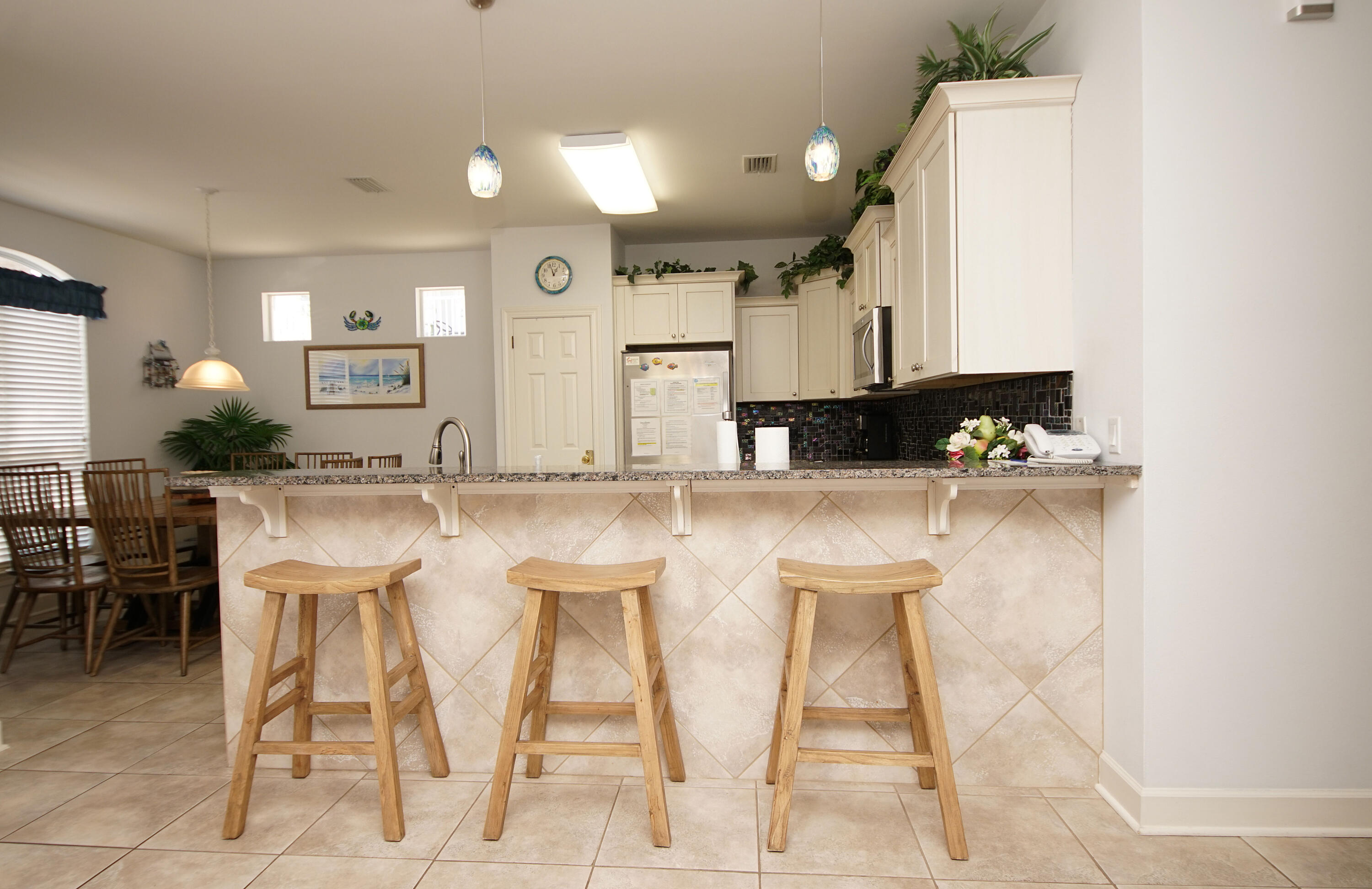 EMERALD SHORES - Residential